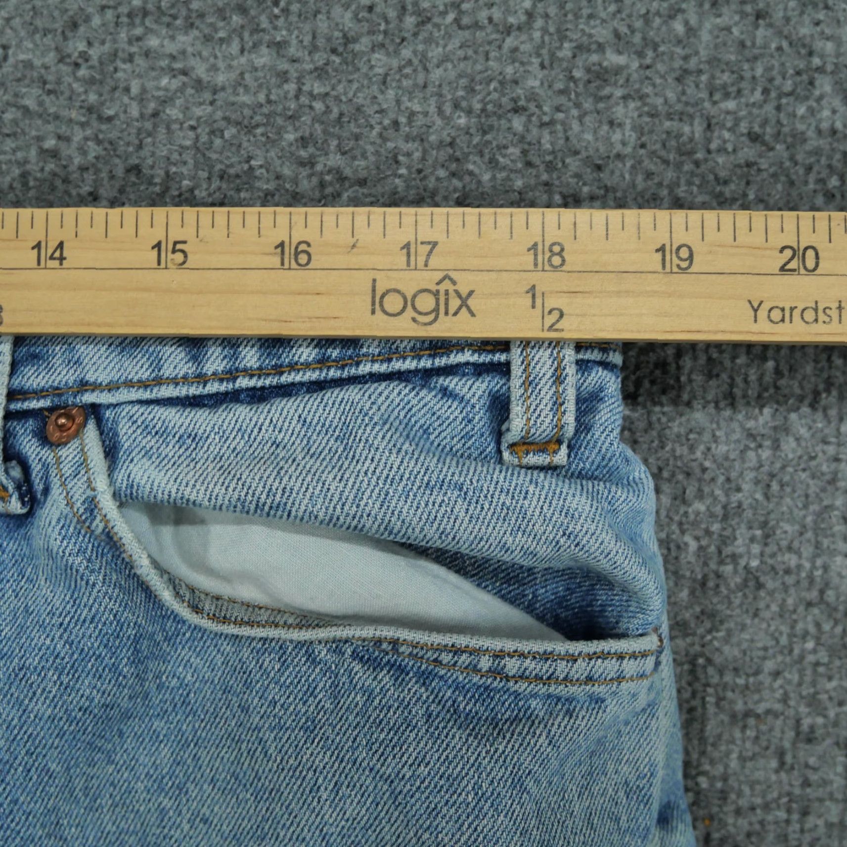 Levi's VINTAGE Levi's 550 Jeans Mens 40x30 Blue Grunge Distressed 90s Denim Straight Pants Adult 38x30 Size US 38 / EU 54 - 7 Thumbnail