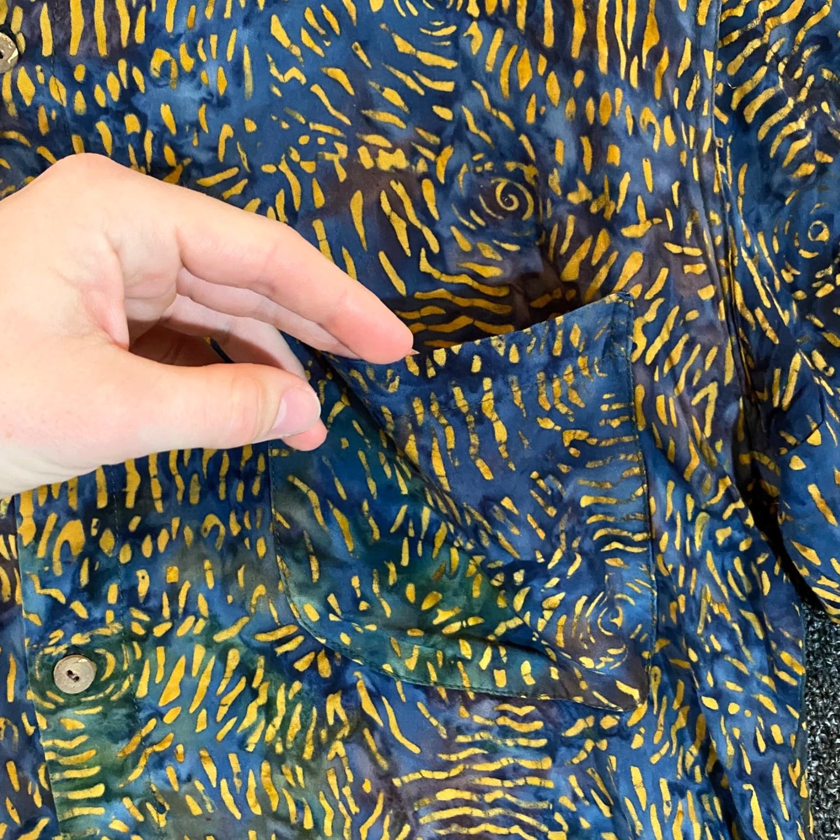 Vintage VINTAGE Hawaiian Shirt Mens S/M/L Blue Geometric Button Outdoors S/S See Pics Size US M / EU 48-50 / 2 - 5 Thumbnail