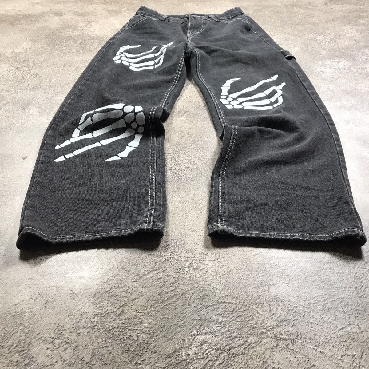 Vintage Vintage 90s Distressed Baggy Jeans Skeleton Print Skate 26 Size 26" / US 2 / IT 38 - 1 Thumbnail