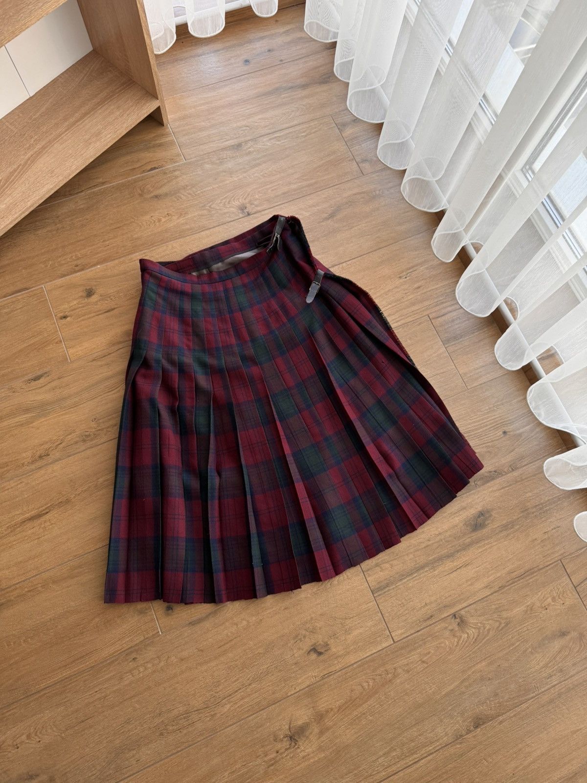 Pringle Of Scotland × Vintage Vintage Pringle of Scotland Tartan Red Wall Skirt Kilt Size 30" / US 8 / IT 44 - 5 Thumbnail