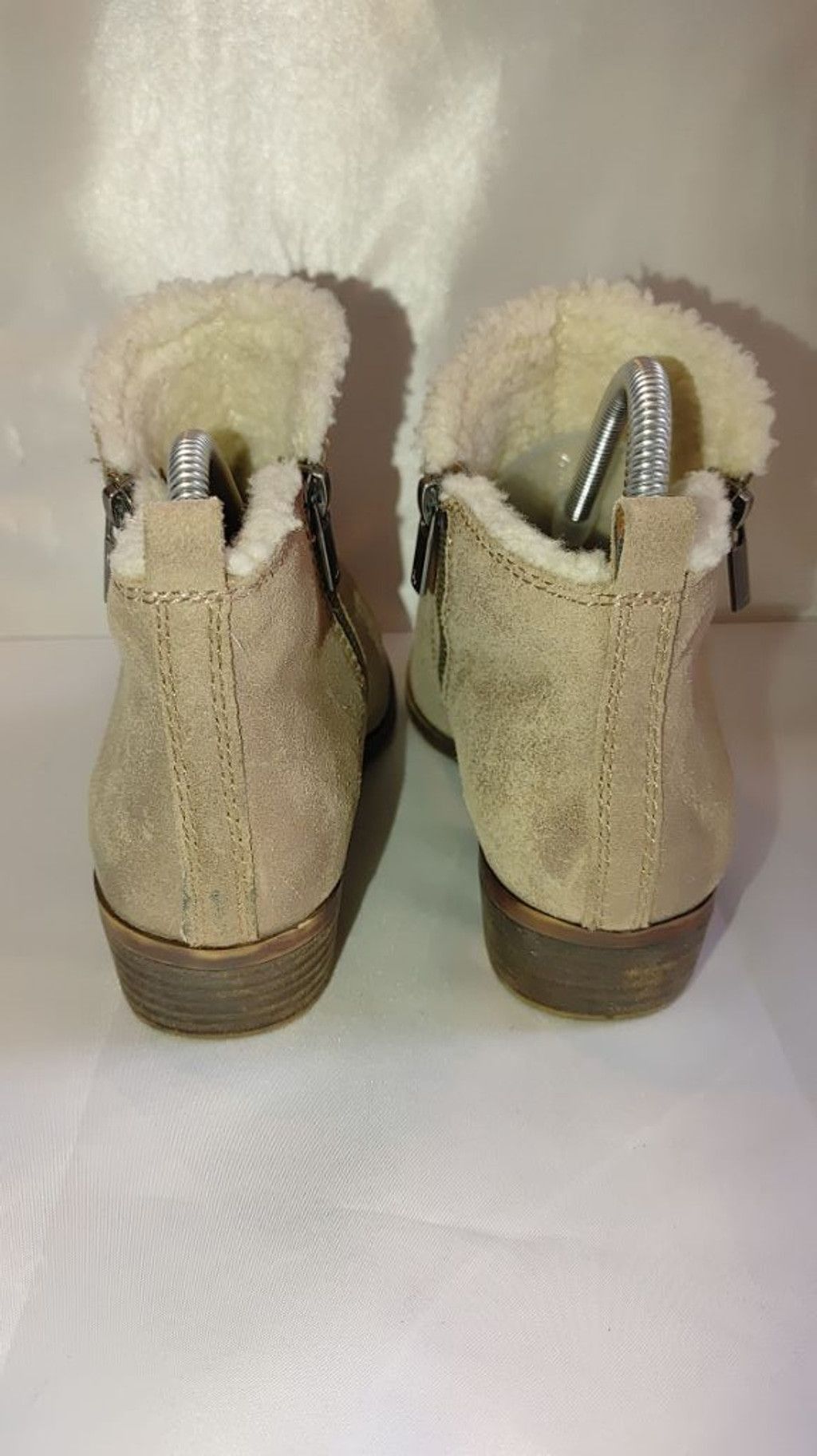 Lucky Brand Lucky Brand Basel Suede Shearling Sherpa Booties Size 9M Size US 9 / IT 39 - 7 Thumbnail