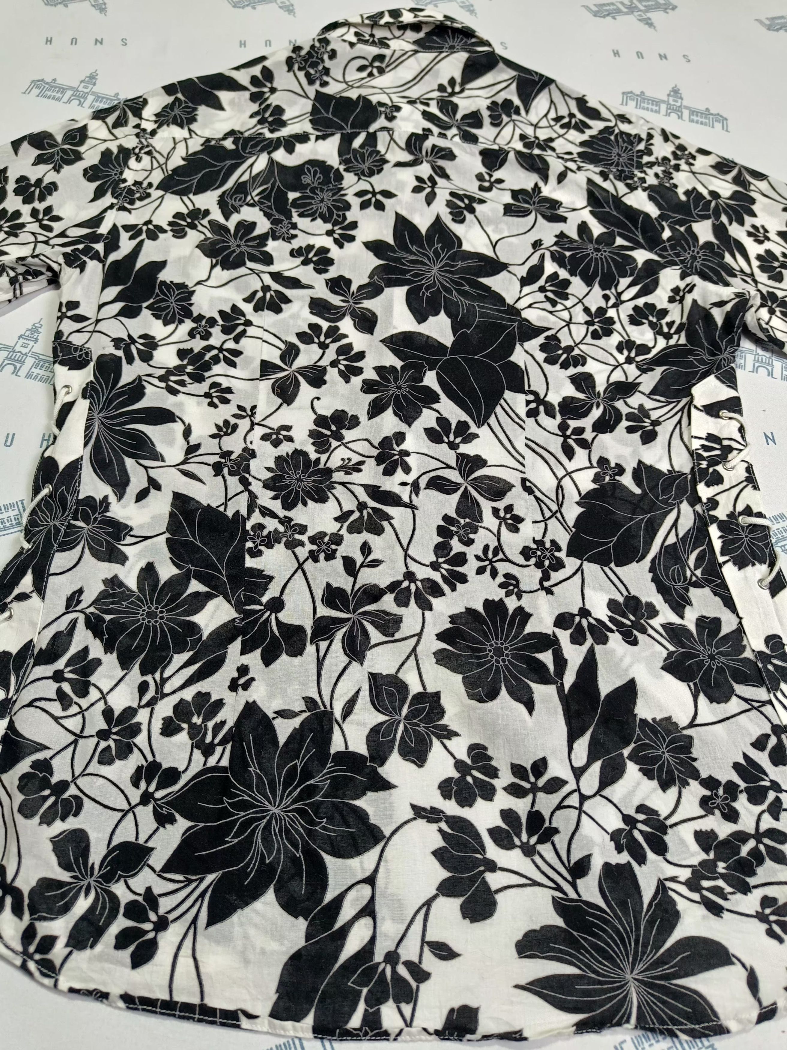 Tornado Mart Tornado Mart Side Laces Floral Printed Hawaiian Shirt Size L / US 10 / IT 46 - 7 Thumbnail