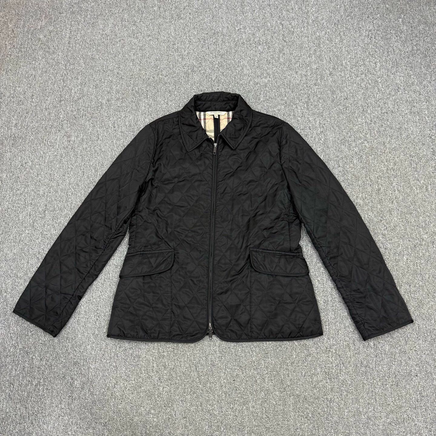 Burberry Burberry black women's diamond quilted puffer M Size M / US 6-8 / IT 42-44 - 1 Thumbnail