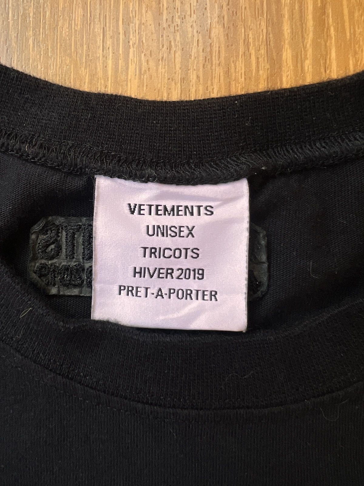Vetements Rare Vetements Hug Me T-Shirt Size US S / EU 44-46 / 1 - 10 Thumbnail