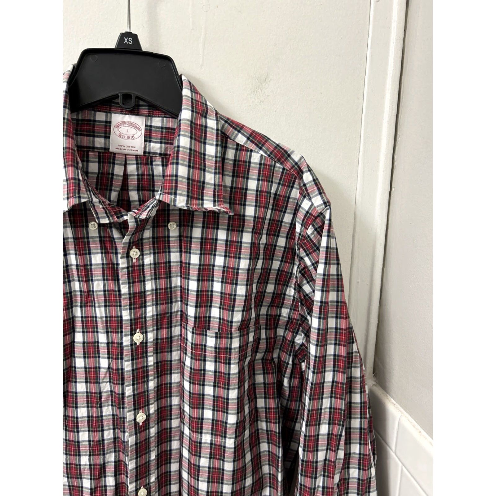 Brooks Brothers Brooks Brothers Shirt Mens L Red White Oxford Plaid Button Down Pocket L/S Size US L / EU 52-54 / 3 - 4 Thumbnail