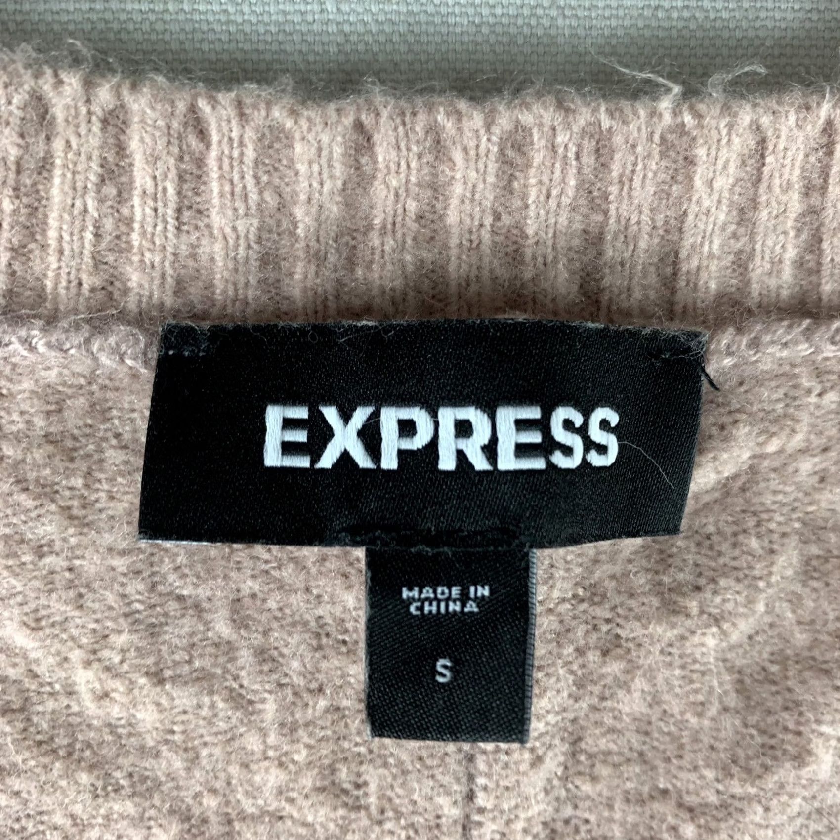 Express Express V-Neck Pink Reverse Stitched Pullover Long Sleeve Women S Casual Party/Cocktail Travel Workwear Size S / US 4 / IT 40 - 3 Thumbnail