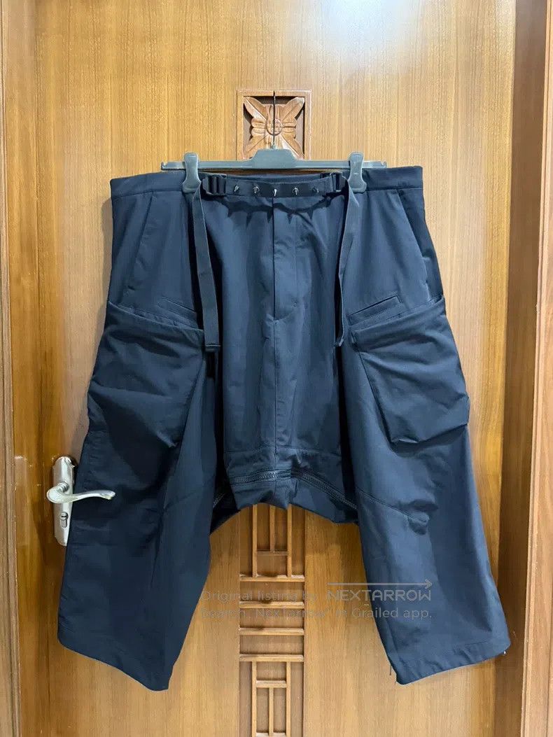 Acronym Acronym size L pantskirt Size US 38 / EU 54 - 1 Thumbnail