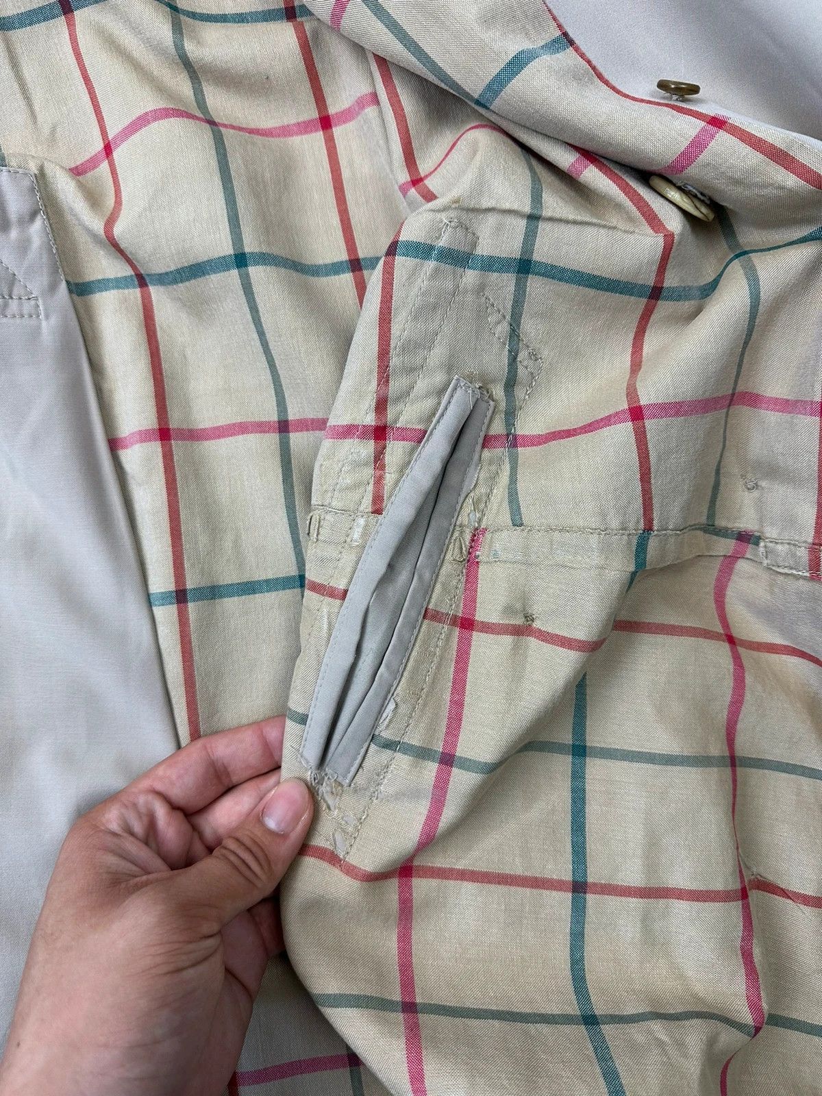 Burberry Burberrys 80’s Beige Trench Coat Jacket Double Breasted Size US L / EU 52-54 / 3 - 14 Thumbnail