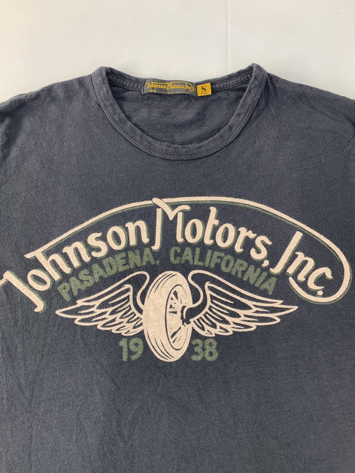 Johnson Motors Johnson Motor Inc Pasadena Big Fly Tire Logo Printed Tee Size US M / EU 48-50 / 2 - 4 Thumbnail