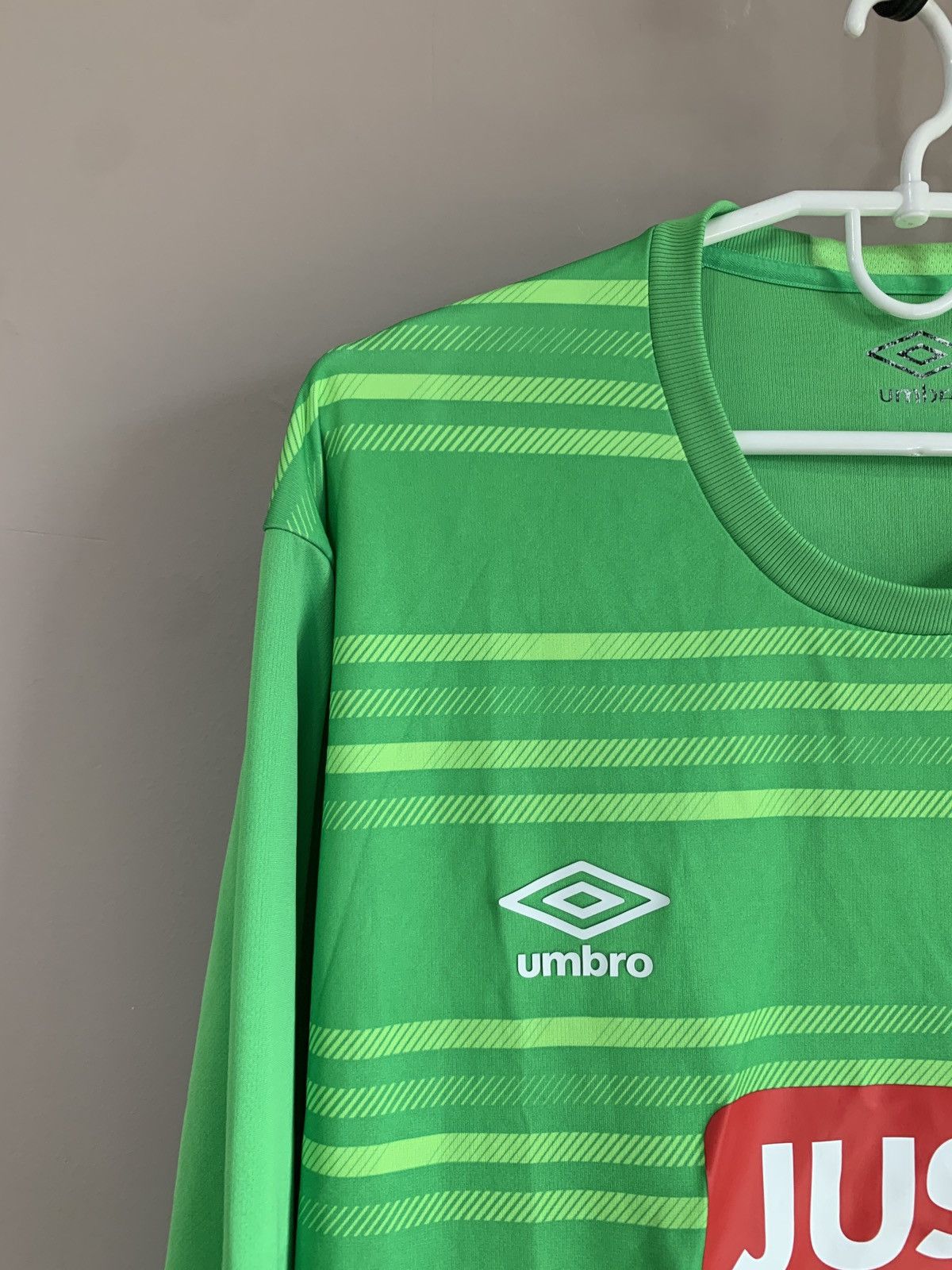 Umbro Derby County Goalkeeper Football Shirt Umbro Soccer Jersey Size US XXL / EU 58 / 5 - 3 Thumbnail