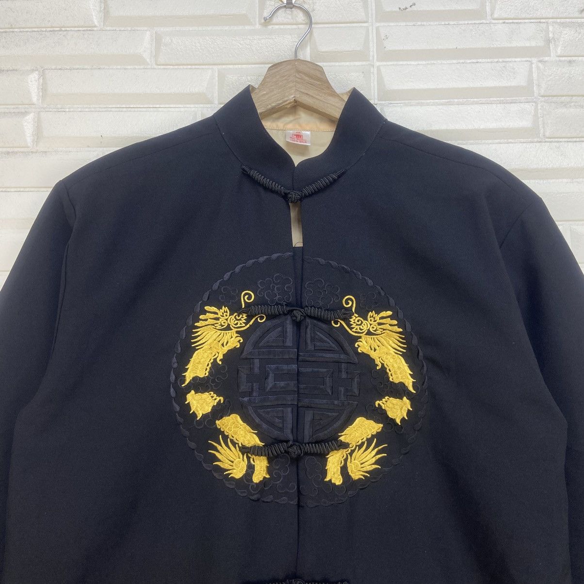 Japanese Brand 100% Silk Japanese Traditional Wear Gold Dragon Embroidered Size US M / EU 48-50 / 2 - 17 Thumbnail