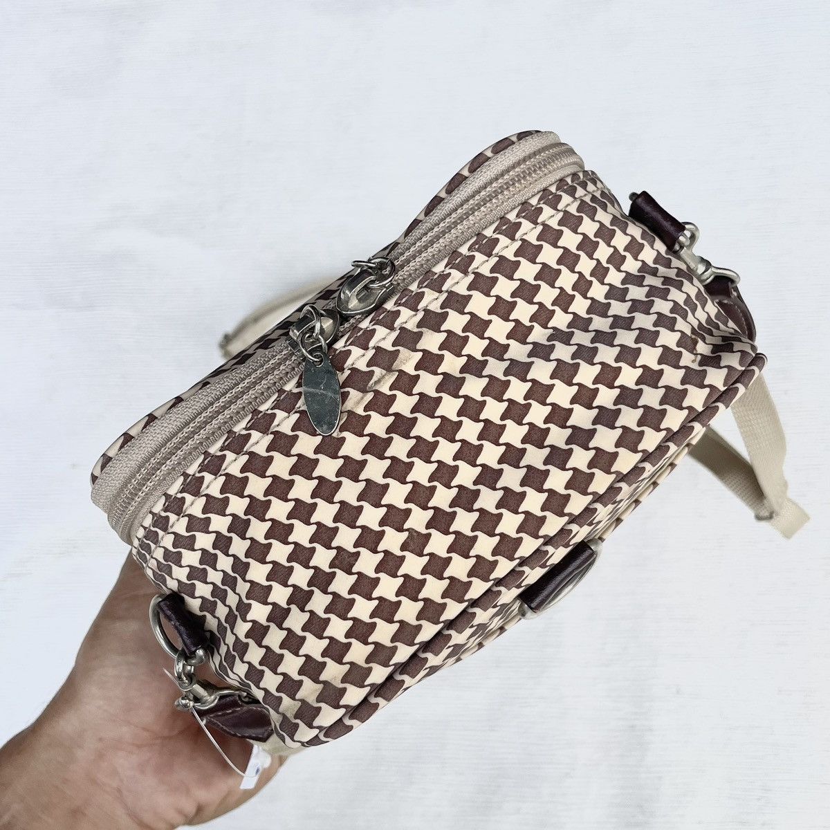 Designer Norma Kamali Quick Pocket Crossbody Size ONE SIZE - 7 Thumbnail