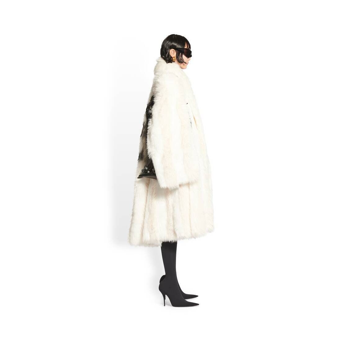 Balenciaga o1bcso1str0225 A-Line Coat in White Size XL / US 12-14 / IT 48-50 - 2 Thumbnail