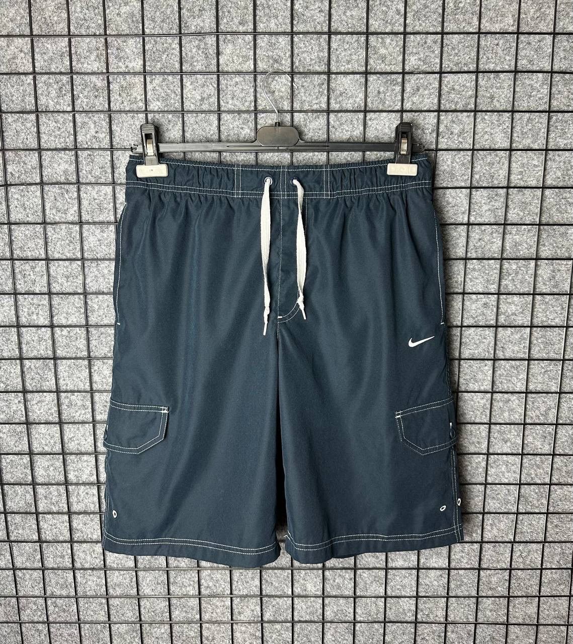 Nike Nike streetwear shorts size Medium Size US 32 / EU 48 - 1 Thumbnail