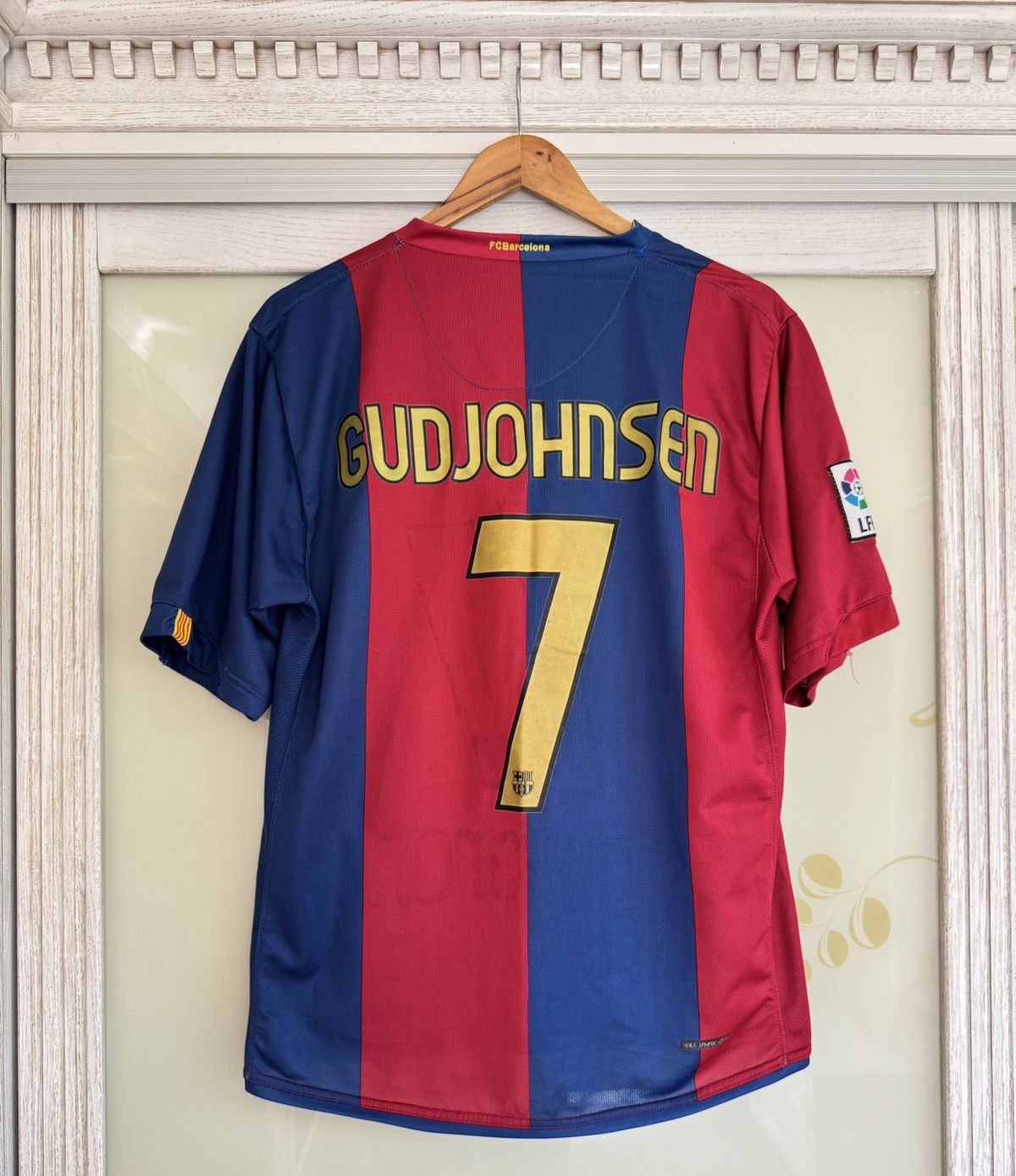 Nike × Vintage Vintage Gudjohnsen #7 Barcelona 2006-2007 Home Soccer Jersey Size US L / EU 52-54 / 3 - 1 Thumbnail