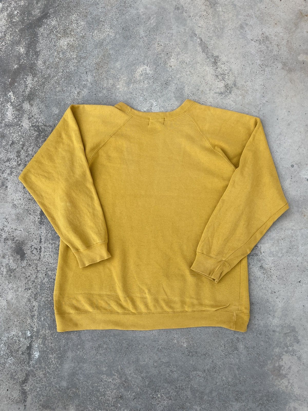 Vintage × Warner Bros Vintage 1993 Bugs Bunny Shadow Sweatshirt Size US L / EU 52-54 / 3 - 3 Thumbnail