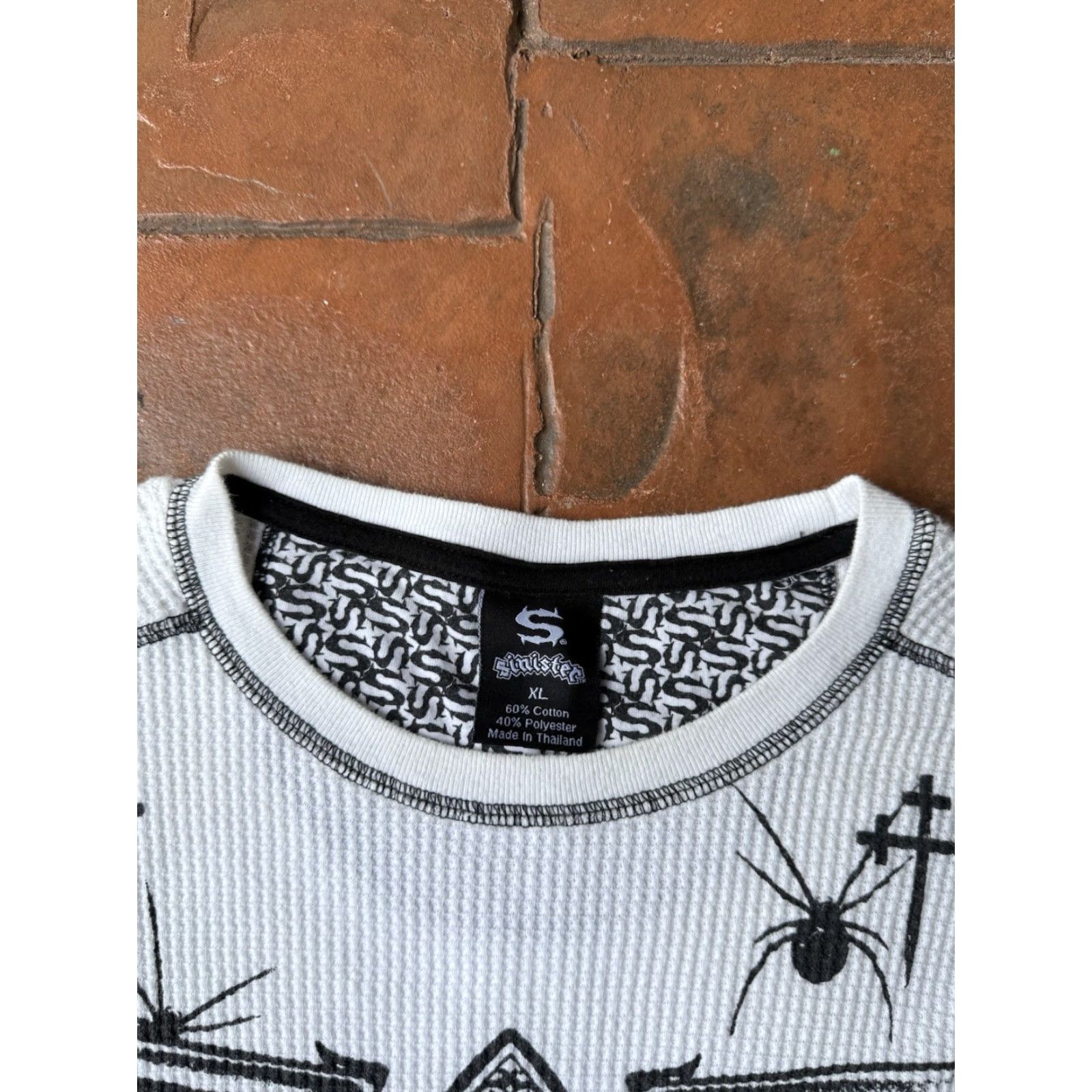 Vintage VINTAGE Sinister Cross Wings Thermal Long Sleeve Shirt XL White Mens Grunge Gothic Y2K Art Skull Seasonal All Seasons Size US XL / EU 56 / 4 - 2 Thumbnail