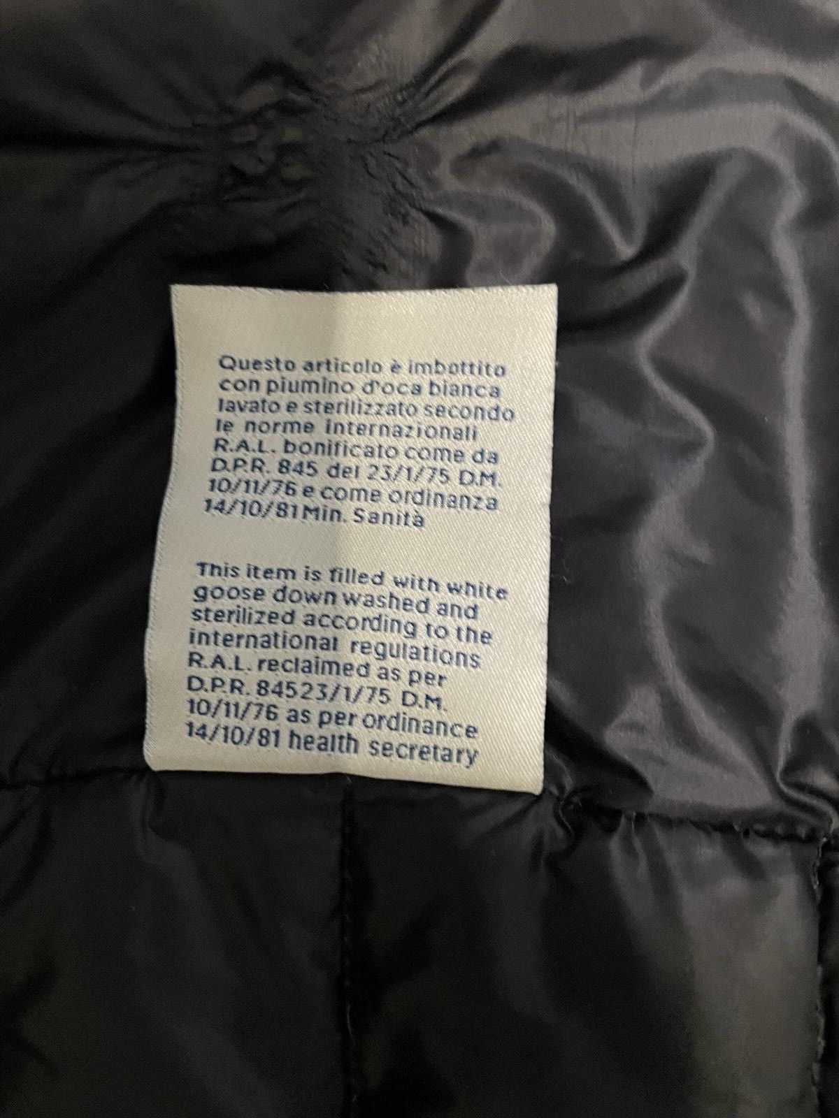 Moncler Moncler Akaishi Puffer Vest Size US M / EU 48-50 / 2 - 14 Thumbnail