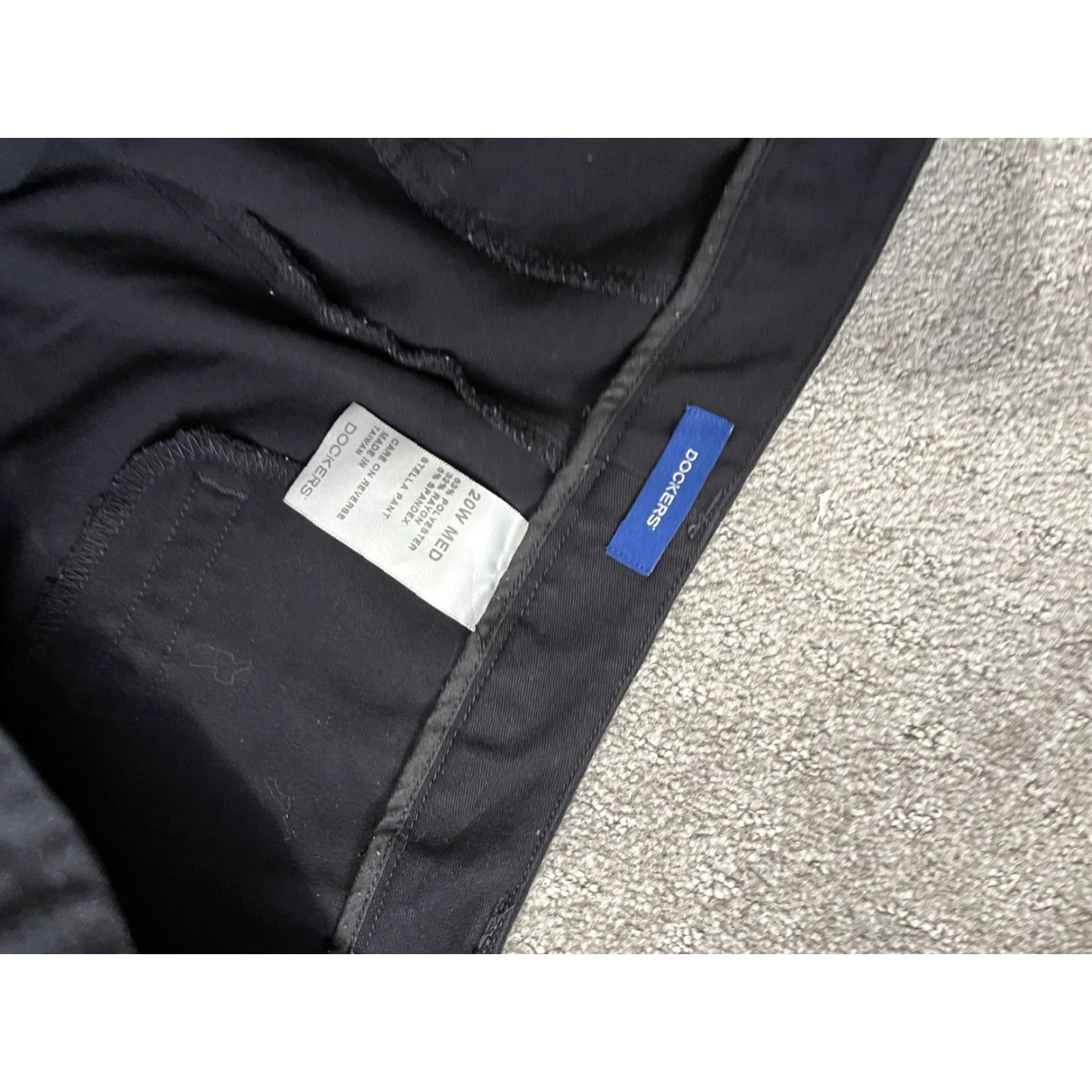 Dockers DOCKERS Pants Womens 20W Polyester Rayon Trouser blue Pockets straight Dress Pants Adult Female 20W Black Solid City Preppy Modern Size 42" / US 20 - 5 Thumbnail