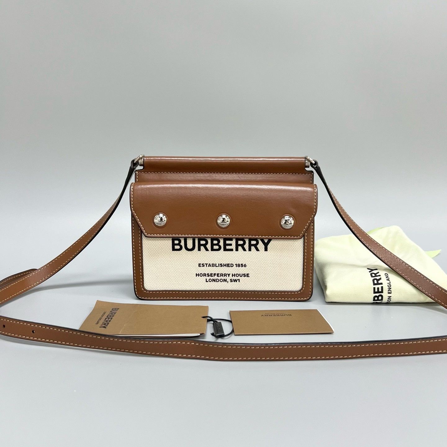 Burberry Pre-loved Bag Very good condition Size ONE SIZE - 1 Thumbnail