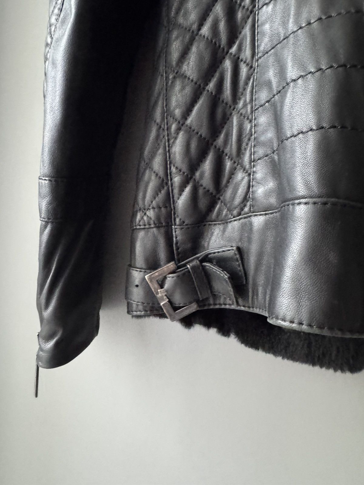 Roberto Cavalli Roberto Cavalli 2000’s Leather Textured Fur Moto Jacket Size XS / US 0-2 / IT 36-38 - 7 Thumbnail