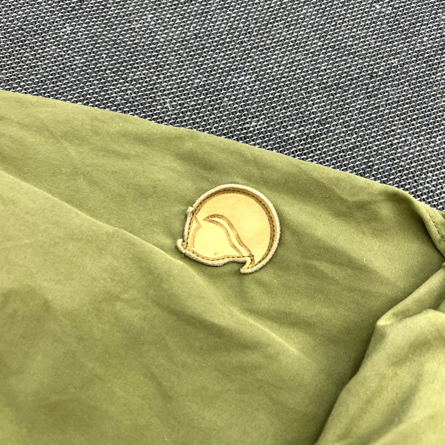 Vintage Vintage Fjallraven Raven Jacket Size 54 Green Hooded Pockets G-1000 Mens Size US L / EU 52-54 / 3 - 6 Thumbnail