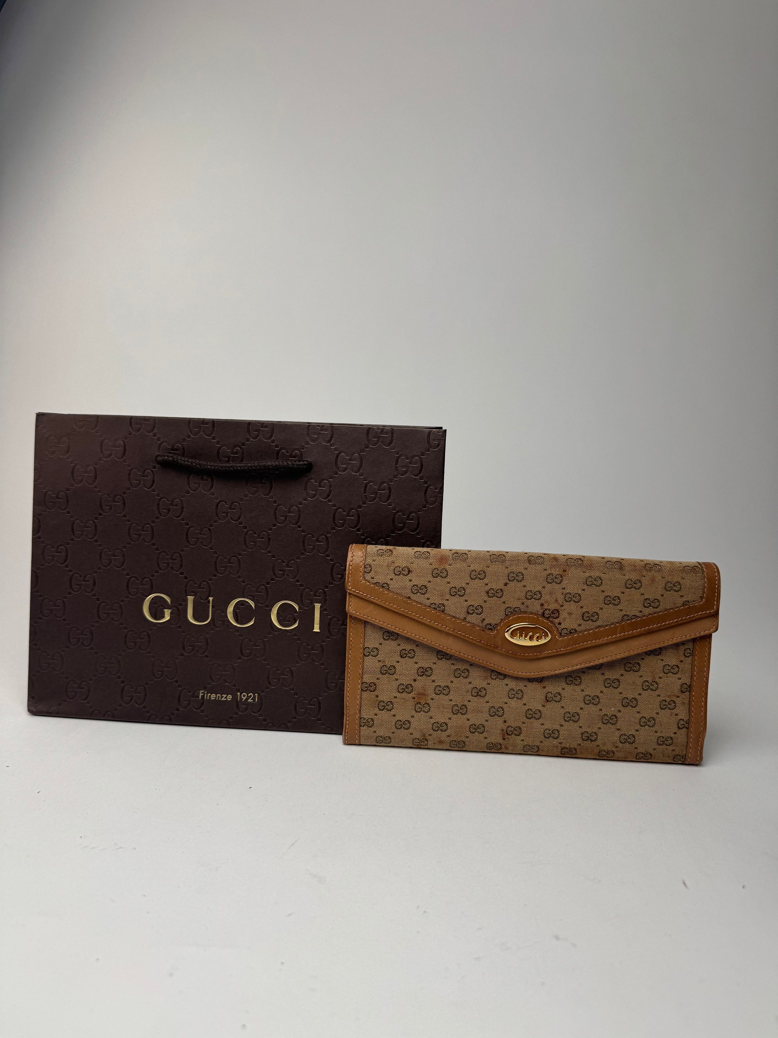 Gucci Vintage Monogram Leather Wallet beige Brown Size ONE SIZE - 1 Thumbnail
