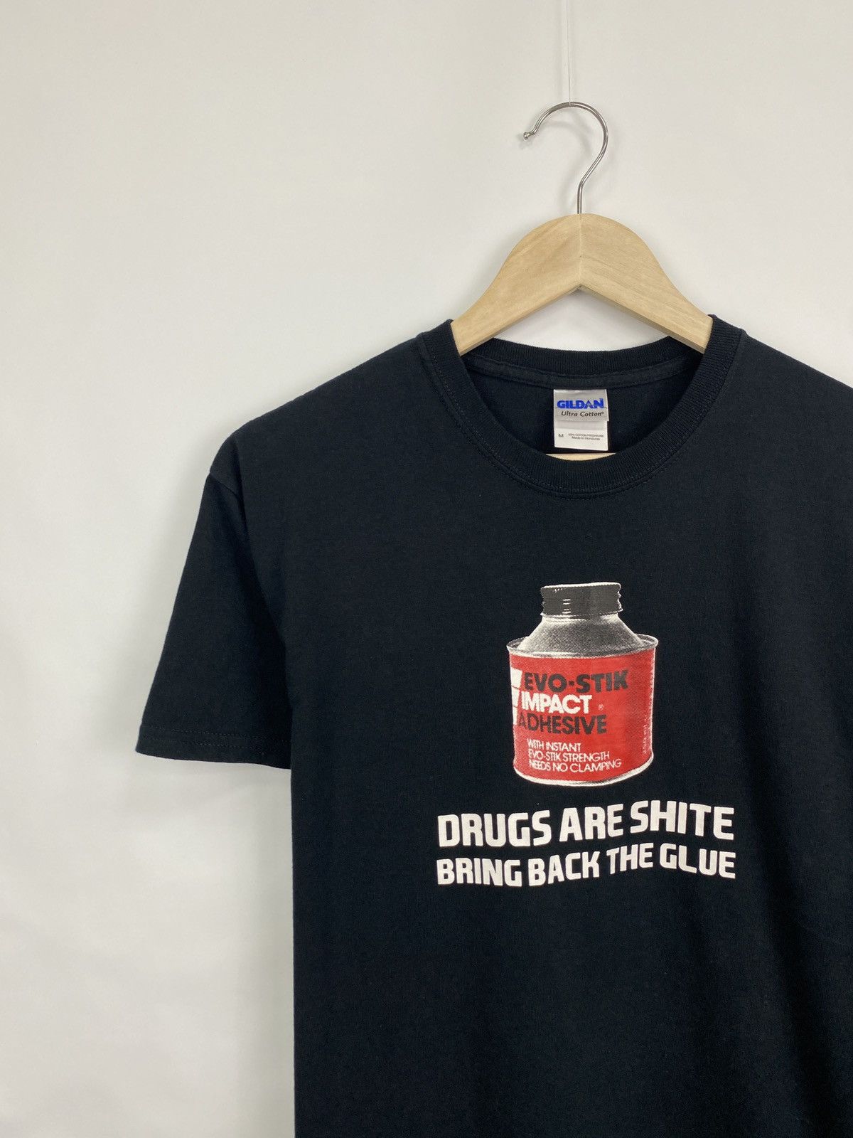 Gildan × Vintage Vintage Y2K Drugs Are Shite Bring Back The Glue T-Shirt Rare Size US M / EU 48-50 / 2 - 2 Thumbnail
