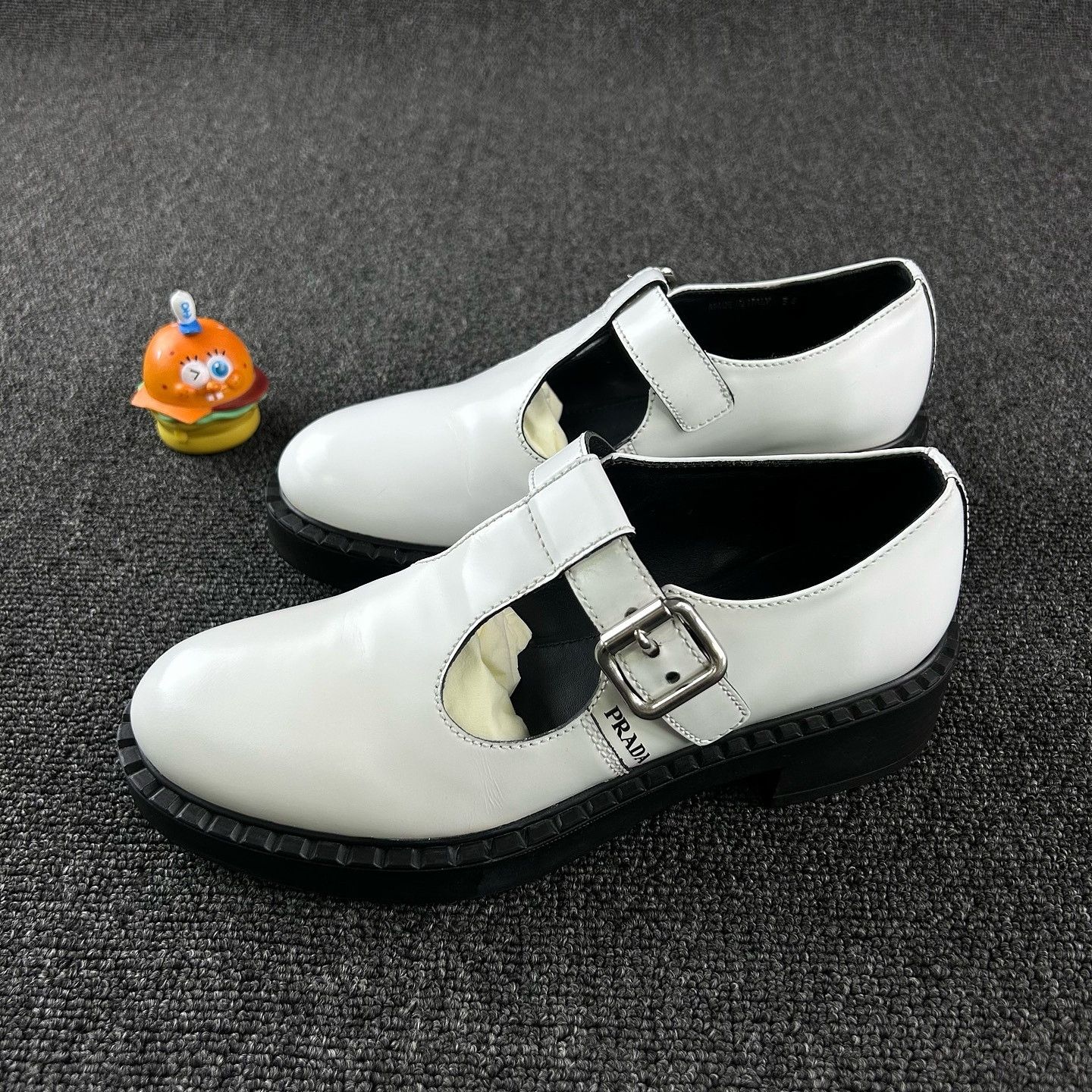 Prada Prada White Leather Mary Jane Platform Shoes Size 36 Size US 6 / IT 36 - 1 Thumbnail