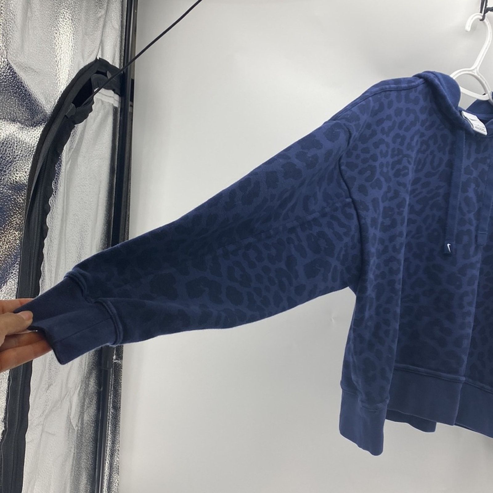 Nike NIKE blue animal print cropped oversized sweatshirt hoodie Size S / US 4 / IT 40 - 6 Thumbnail
