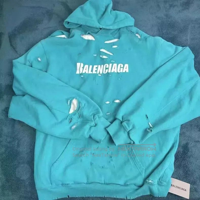 Balenciaga Balenciaga Letter printing hole hooded sweater sky blue Size US S / EU 44-46 / 1 - 1 Thumbnail
