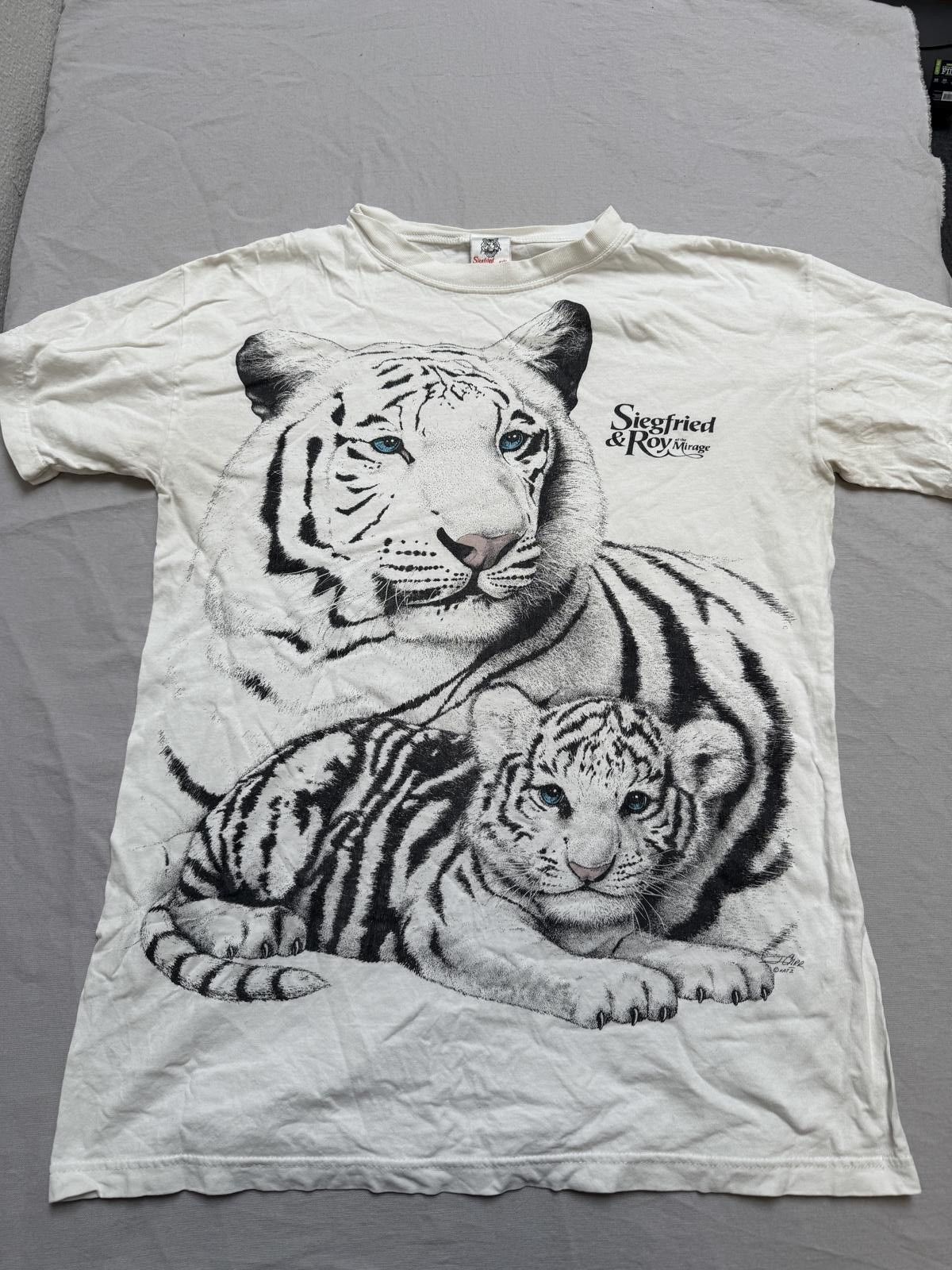 Designer VTG Siegfried and Roy T-shirt Mirage Vegas Bengal Tigers Size US M / EU 48-50 / 2 - 1 Thumbnail