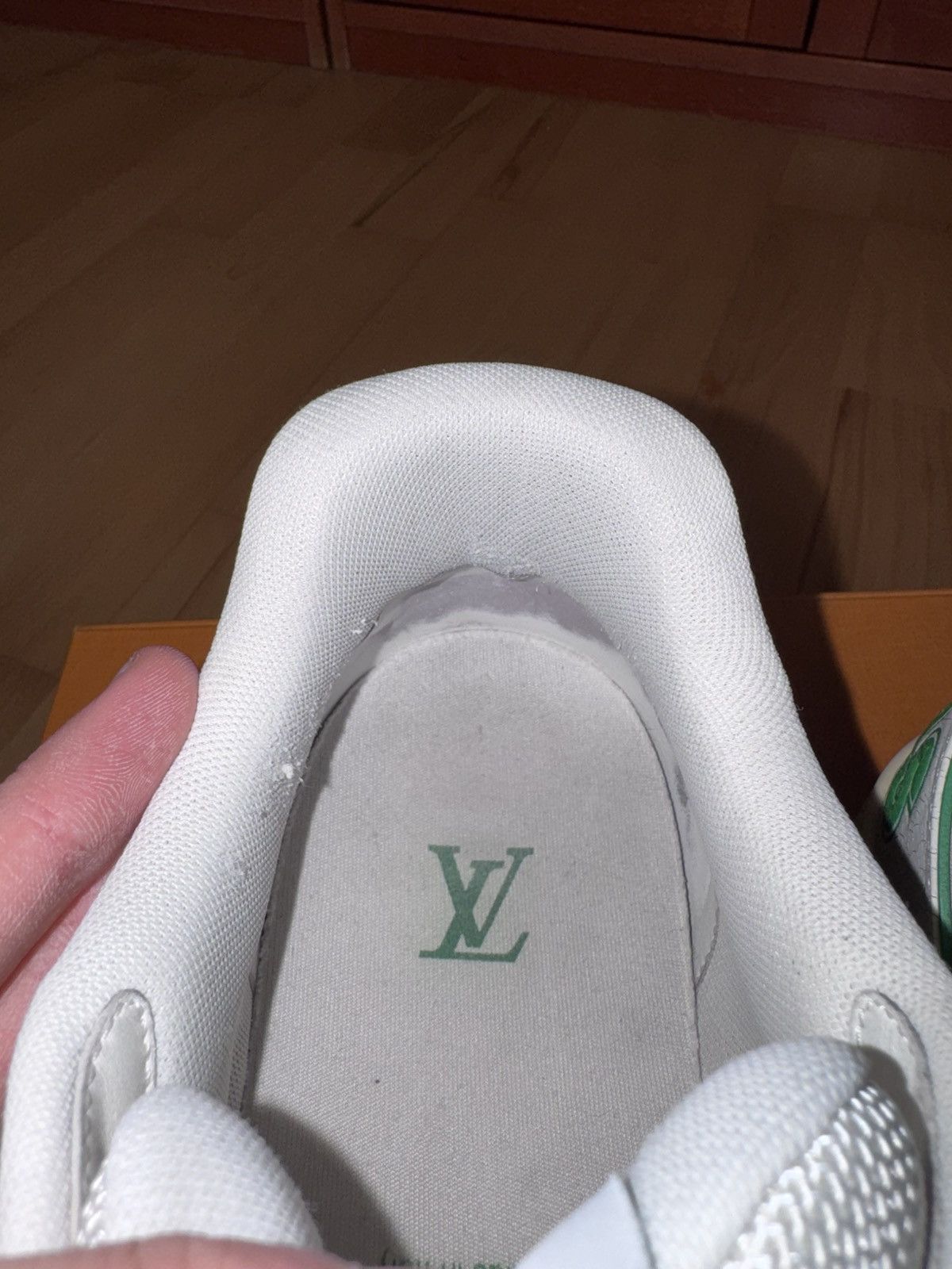 Louis Vuitton Louis Vuitton LV Trainer White Green Velcro Strap Size US 10.5 / EU 43-44 - 12 Thumbnail