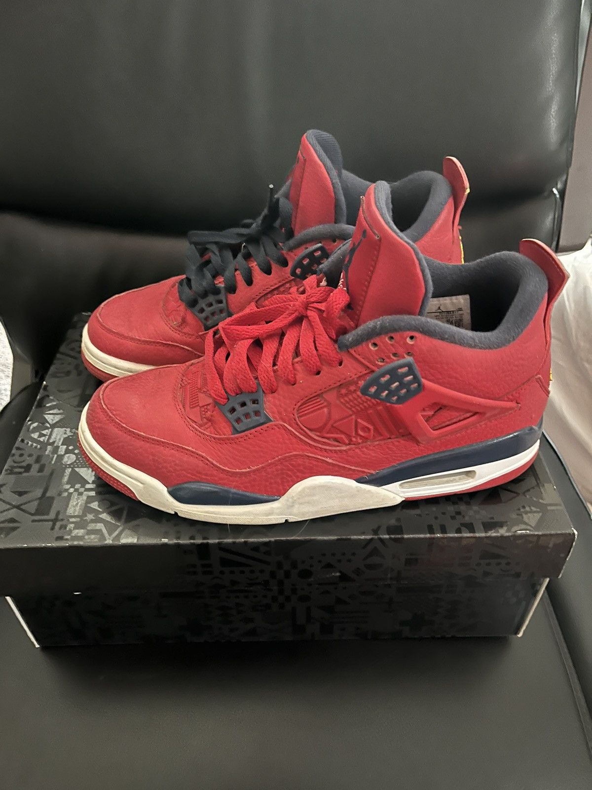 Jordan Brand Jordan 4 Retro FIBA (2019) Size US 8.5 / EU 41-42 - 2 Thumbnail