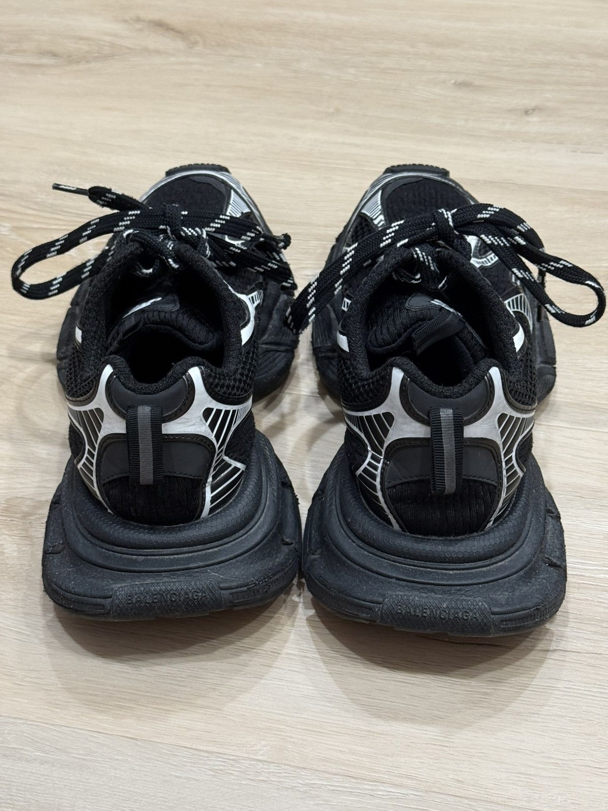 Balenciaga Balenciaga 3xl Sneakers Size US 10 / EU 43 - 17 Thumbnail