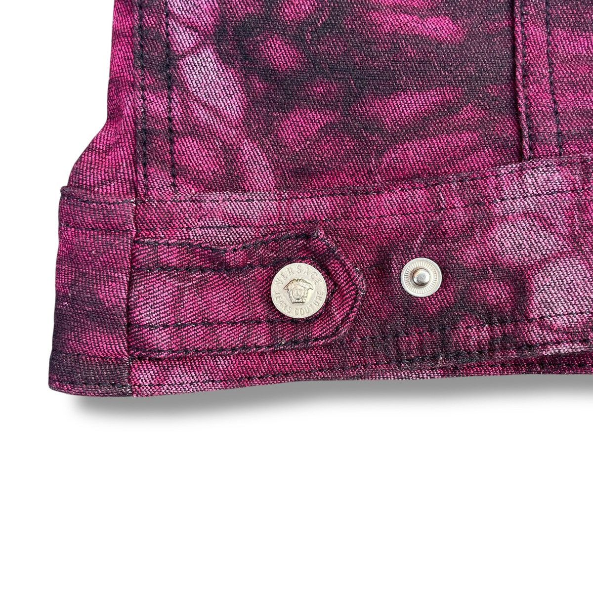 Versace Jeans Couture RARE Versace Jeans Couture Pink Python Graphic Denim Jacket Size M / US 6-8 / IT 42-44 - 9 Thumbnail