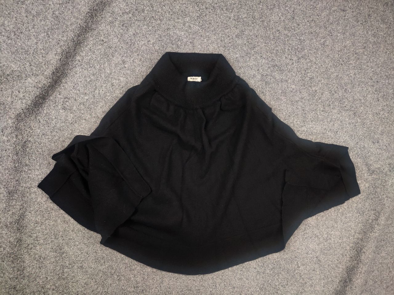 Issey Miyake Vintage Plantation by Issey Miyake Japan knit sweater poncho Size M / US 6-8 / IT 42-44 - 1 Thumbnail