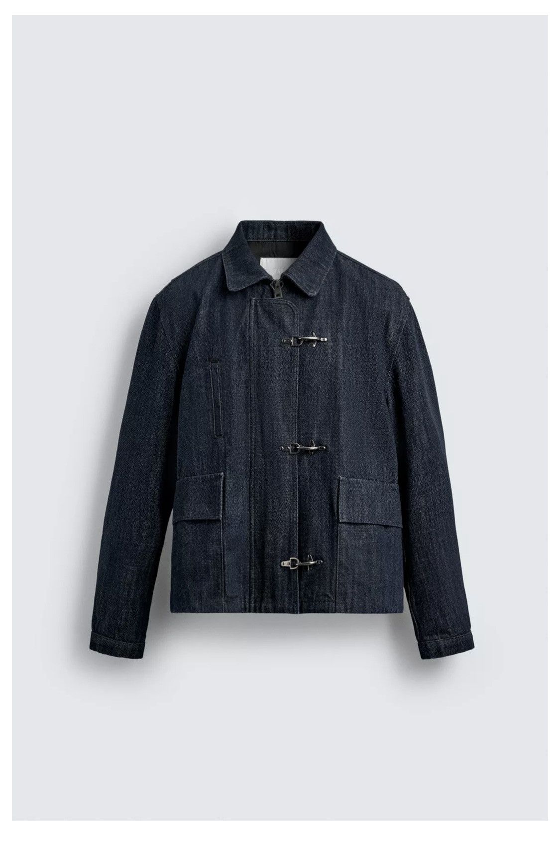 Zara - Men’s Denim Jacket with Fireman Clasp - Small