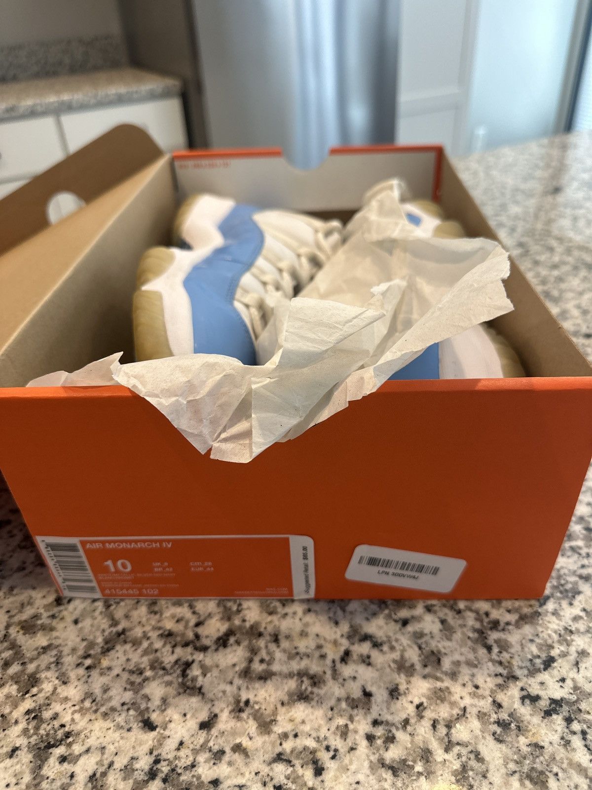 Jordan Brand Jordan 11 low UNC Size US 11 / EU 44 - 6 Thumbnail