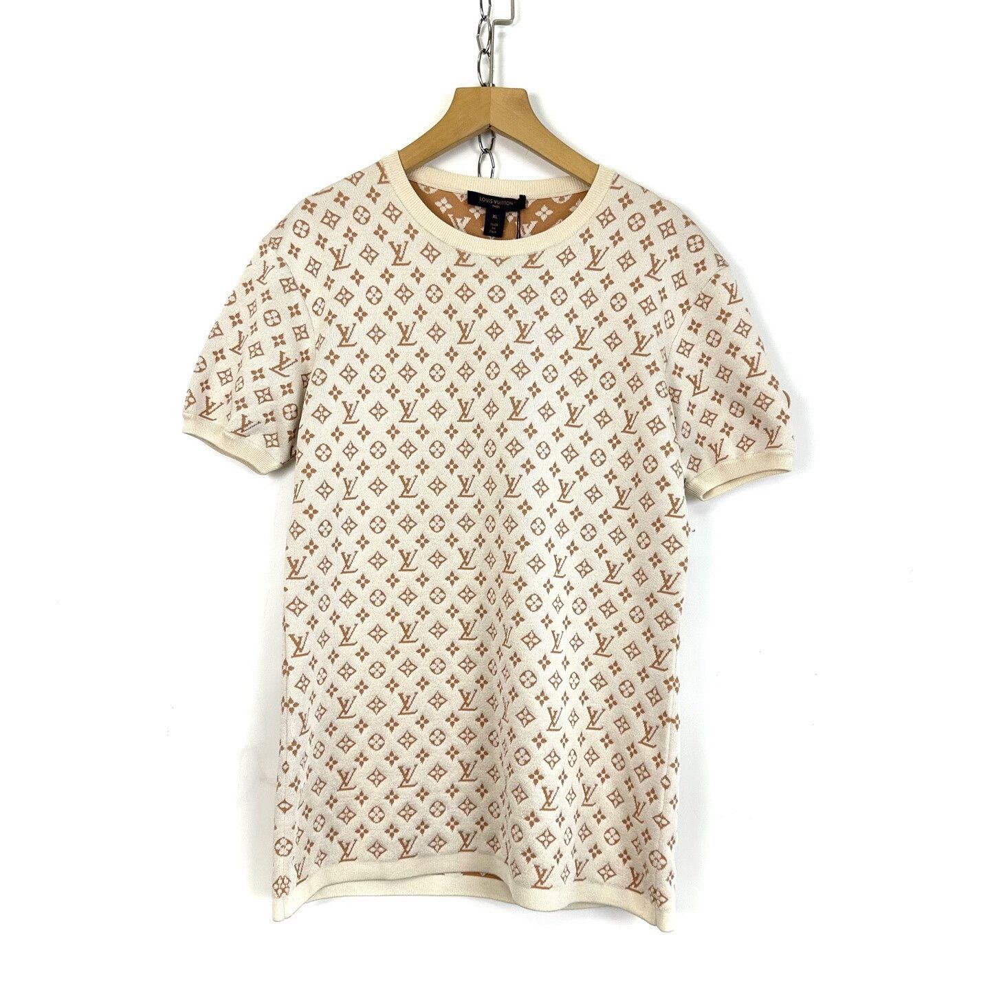 Louis Vuitton Louis Vuitton Laser-Cut Logo Silk T-Shirt Size US XL / EU 56 / 4 - 1 Thumbnail