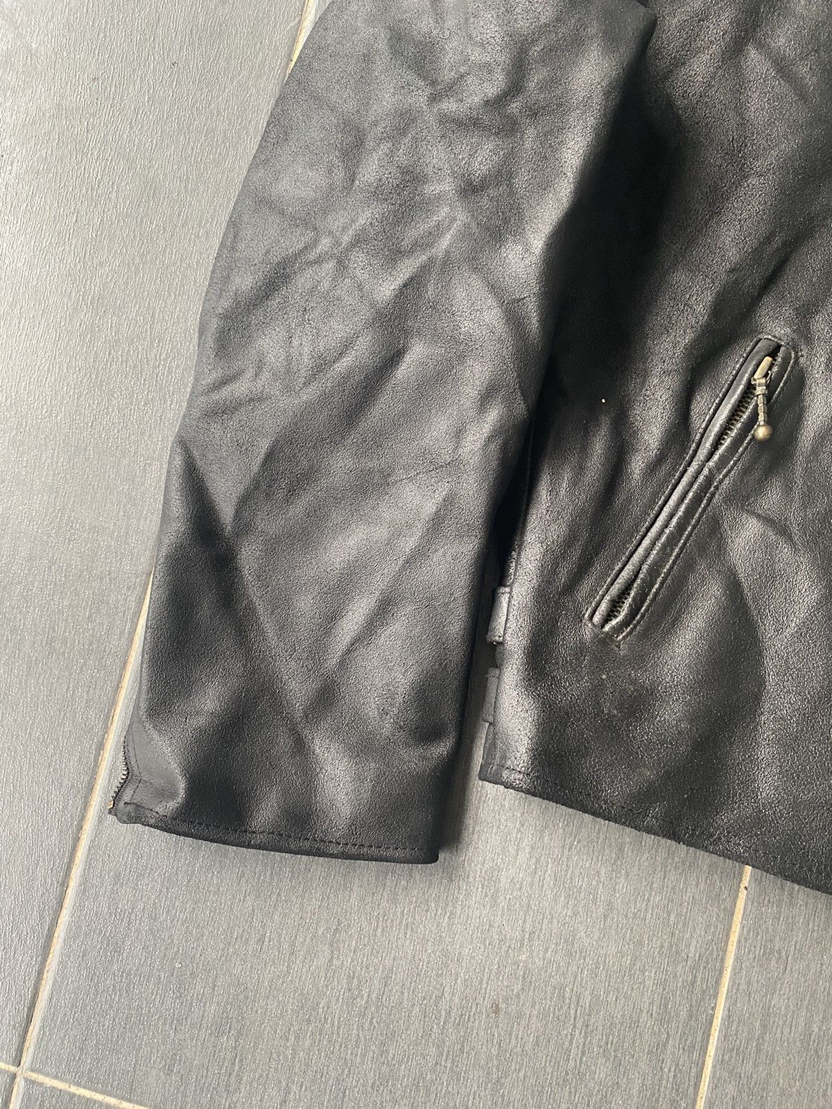 Vintage Vintage Biker Leather Jacket Size US L / EU 52-54 / 3 - 4 Thumbnail