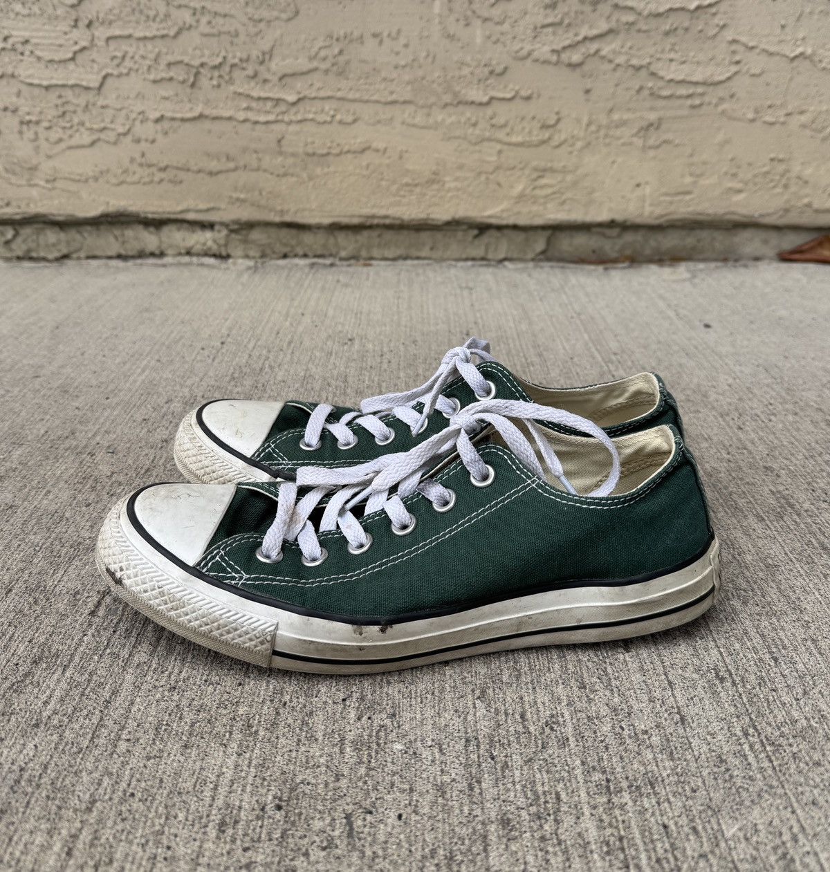Converse FOREST GREEN CONVERSE ALL STAR CHUCK TAYLOR SNEAKERS Size US 6.5 / EU 39-40 - 1 Thumbnail