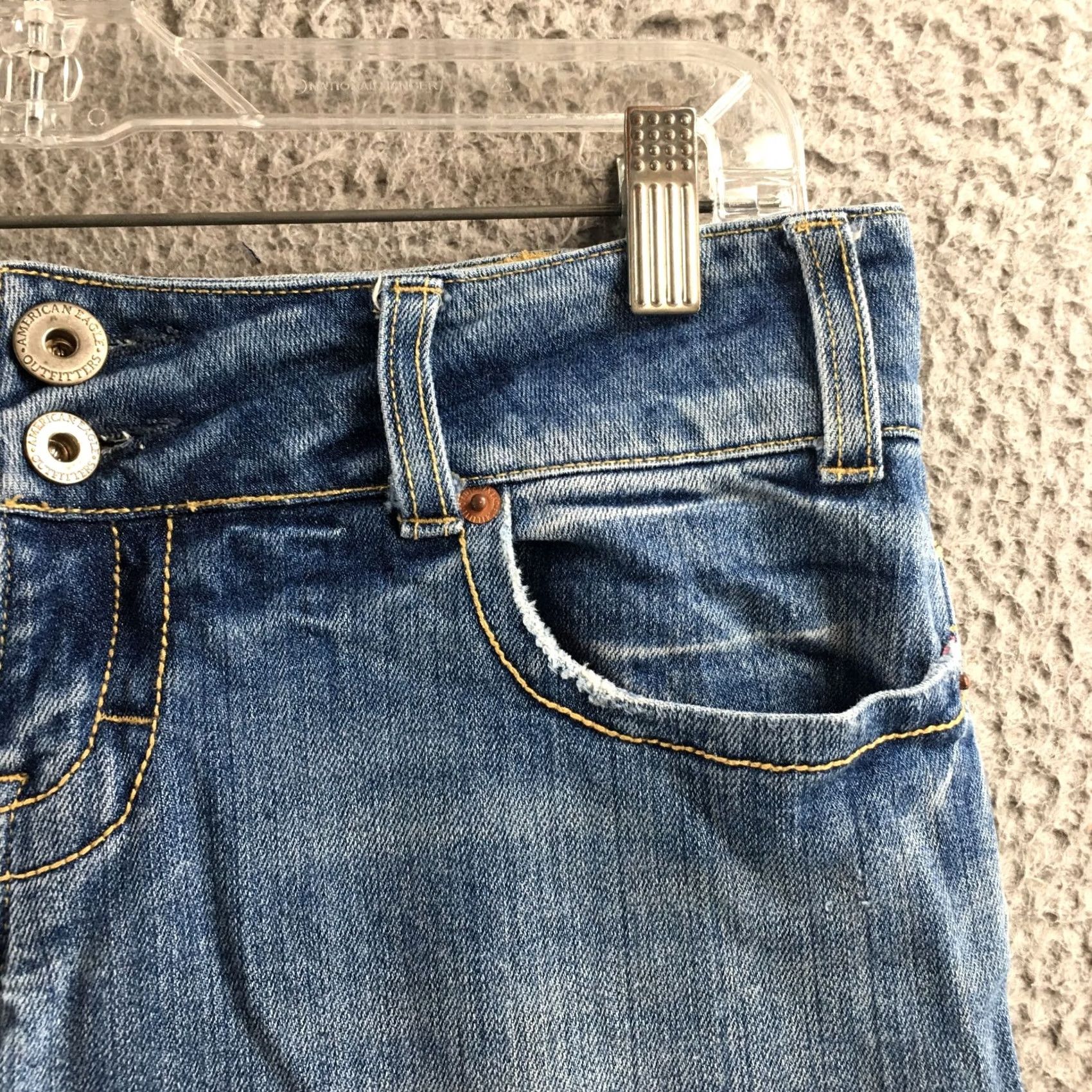 Vintage American Eagle Straight Leg Jeans Womens 10 Blue Denim Button Front Zip Fly Jeans Women 10 Blue Denim Belt 5-Pocket Solid Vintage No? Size 32" / US 10 / IT 46 - 4 Thumbnail