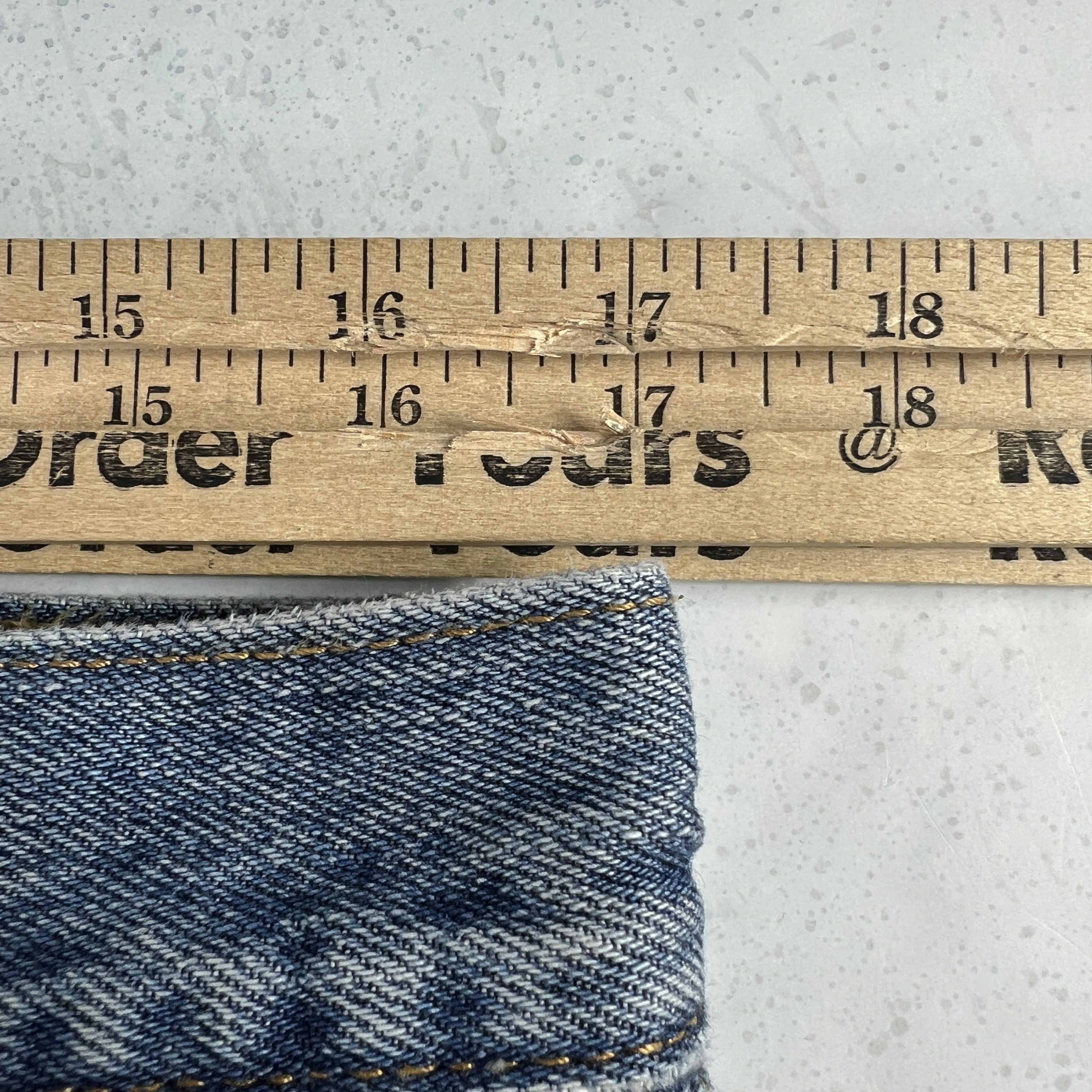 Levi's × Vintage Y2K Levi's Jeans 550 Relaxed Blue Faded Cotton Denim Size US 34 / EU 50 - 22 Thumbnail