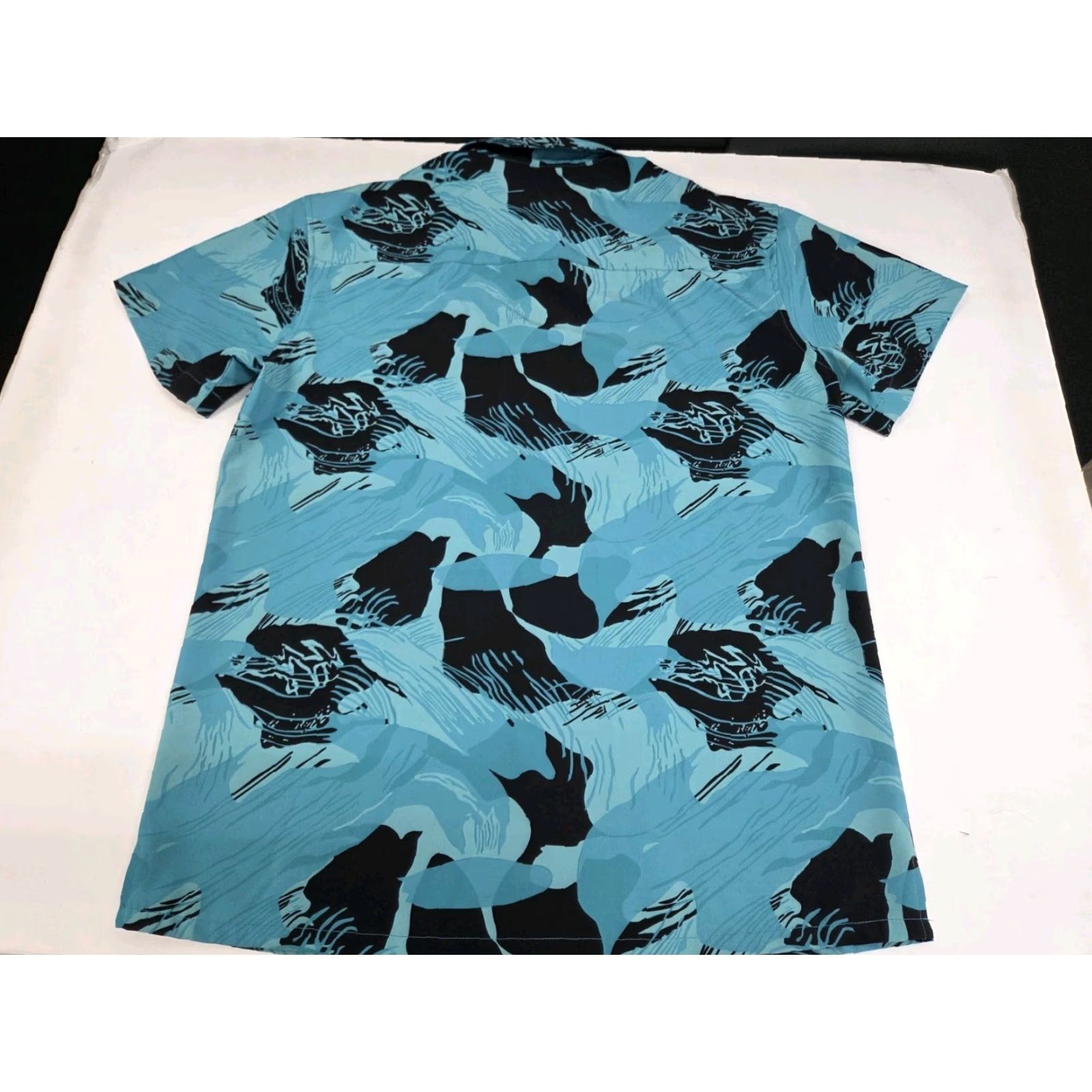Vintage Warrior Mens Short Sleeve Button Up Shirt Illunis Brush Stroke Blue/Black L Button-Down Collar 44in Chest Regular Fit Size US L / EU 52-54 / 3 - 3 Thumbnail