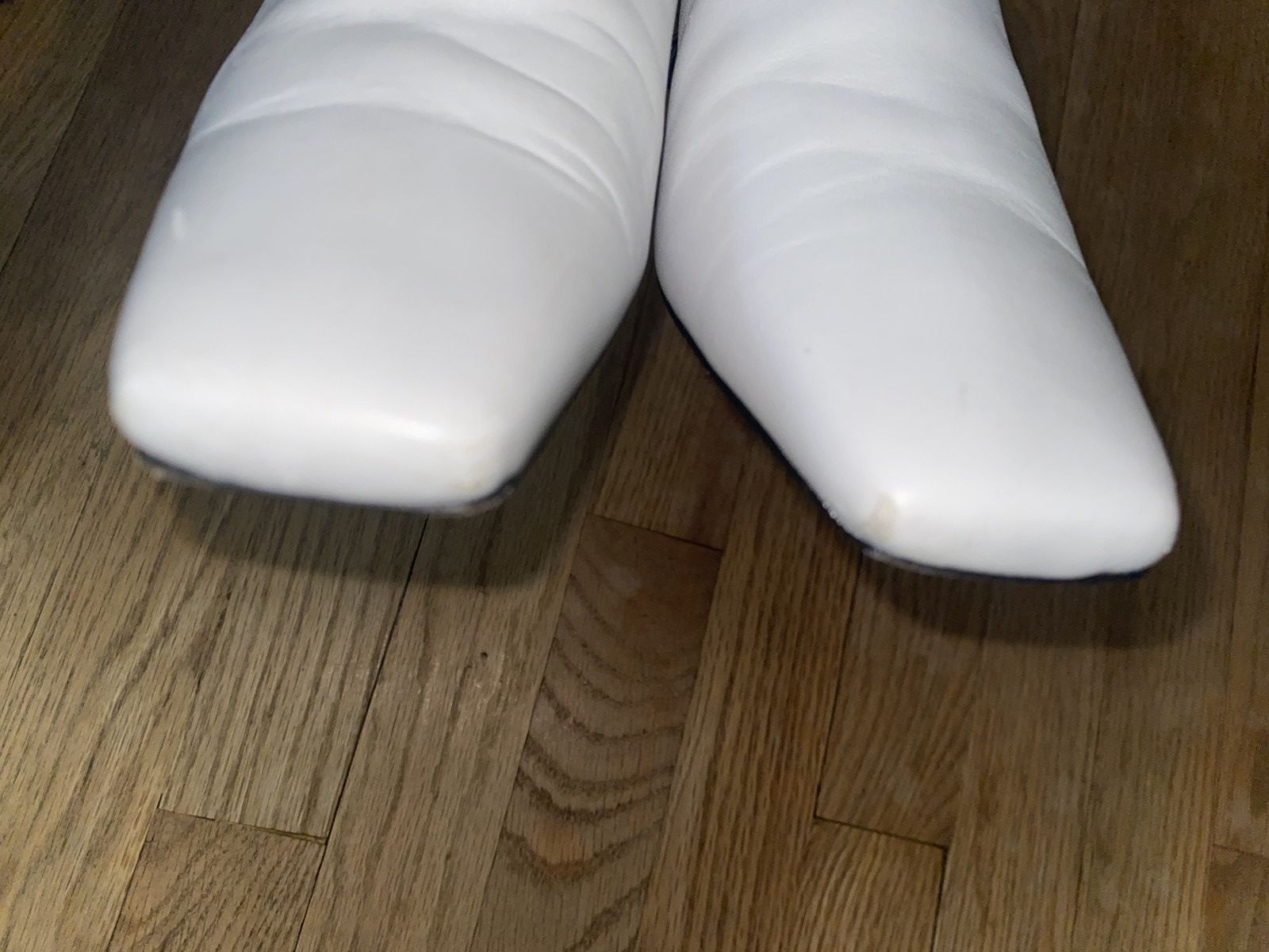 Balenciaga Authentic Balenciaga Typo BB White Leather Ankle Boots 38.5 Size US 8.5 / IT 38.5 - 17 Thumbnail