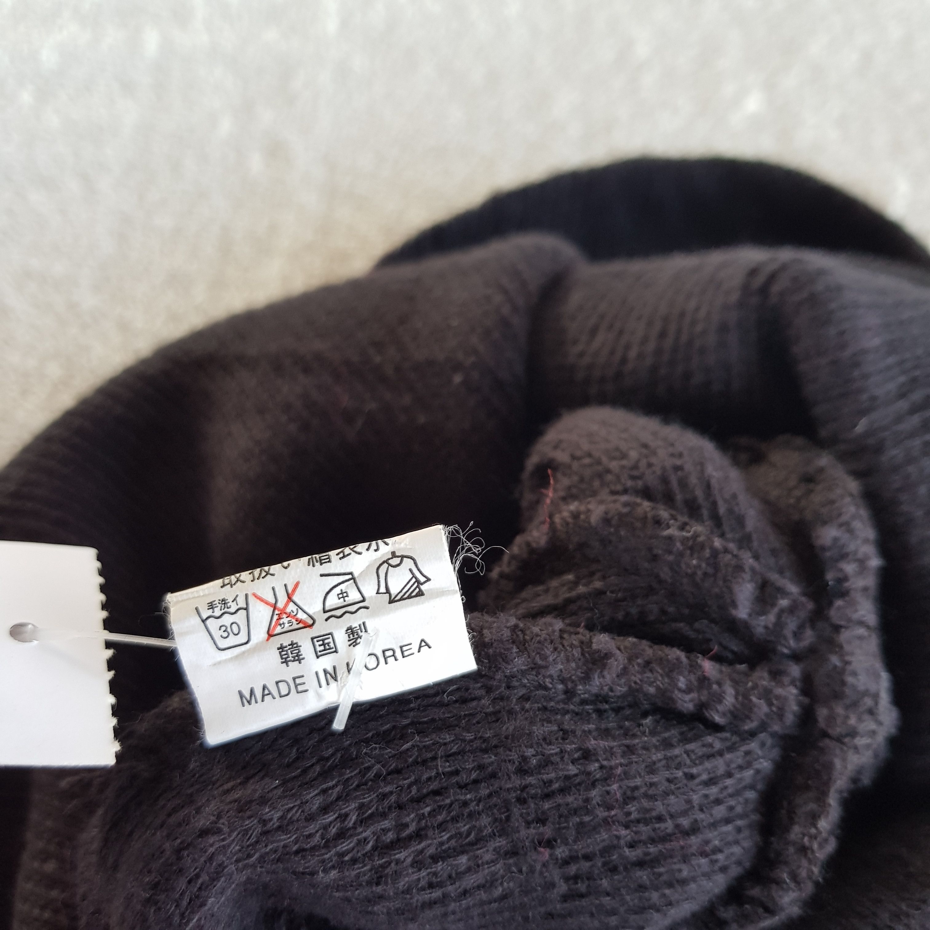 Japanese Brand Vintage Skulls Beanie Snow Caps Black Star Hats Size ONE SIZE - 7 Thumbnail