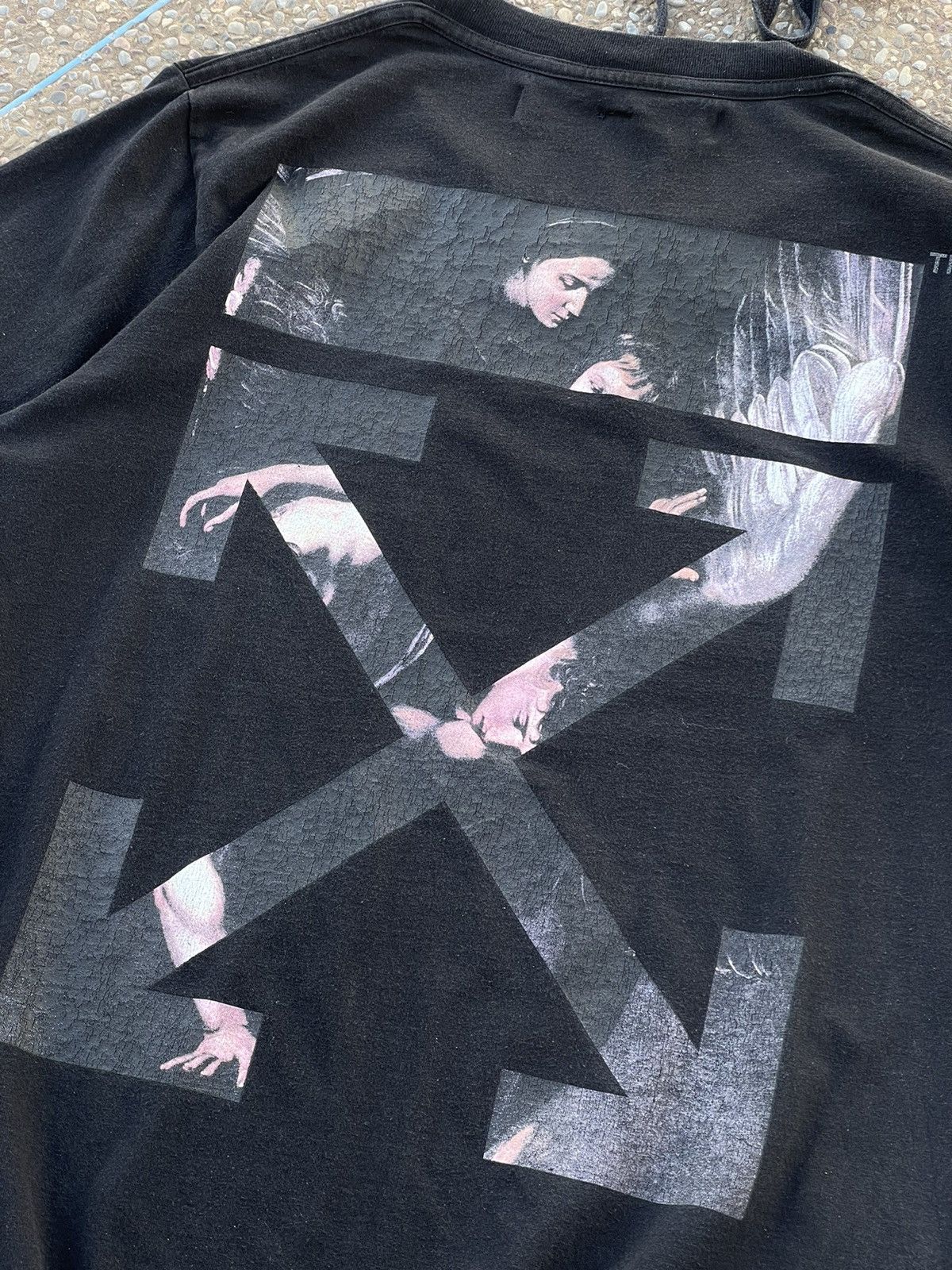 Off-White Off White Caravaggio Arrow Perfect Fade Cracked Tee Size US L / EU 52-54 / 3 - 4 Thumbnail