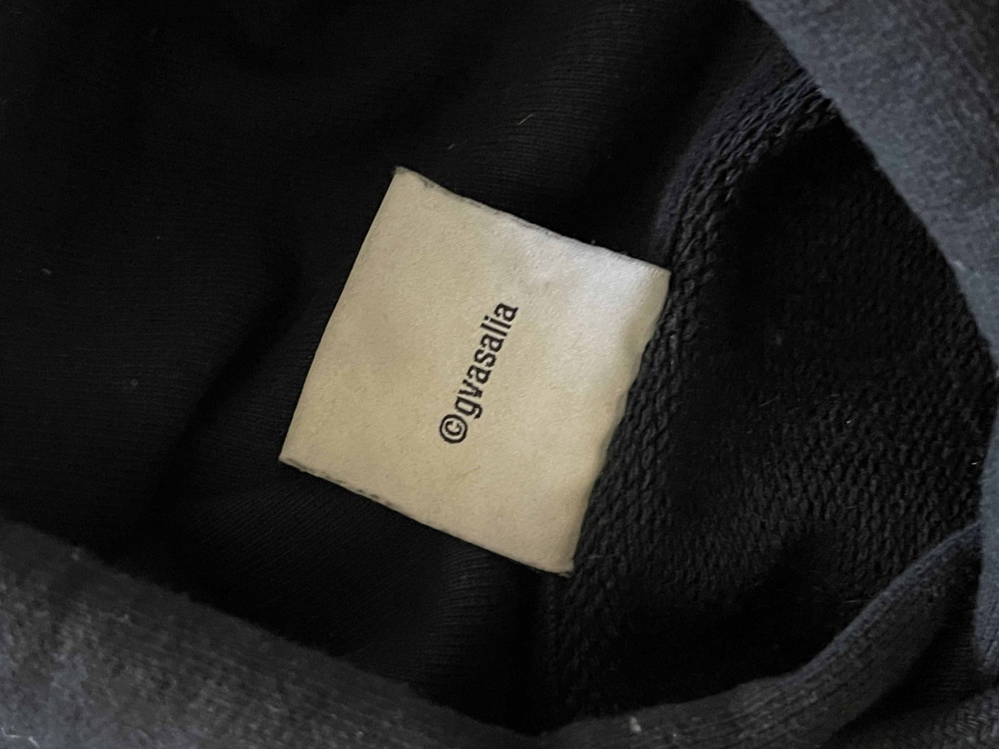 Vetements TONAL LOGO HOODIE Size US S / EU 44-46 / 1 - 4 Thumbnail