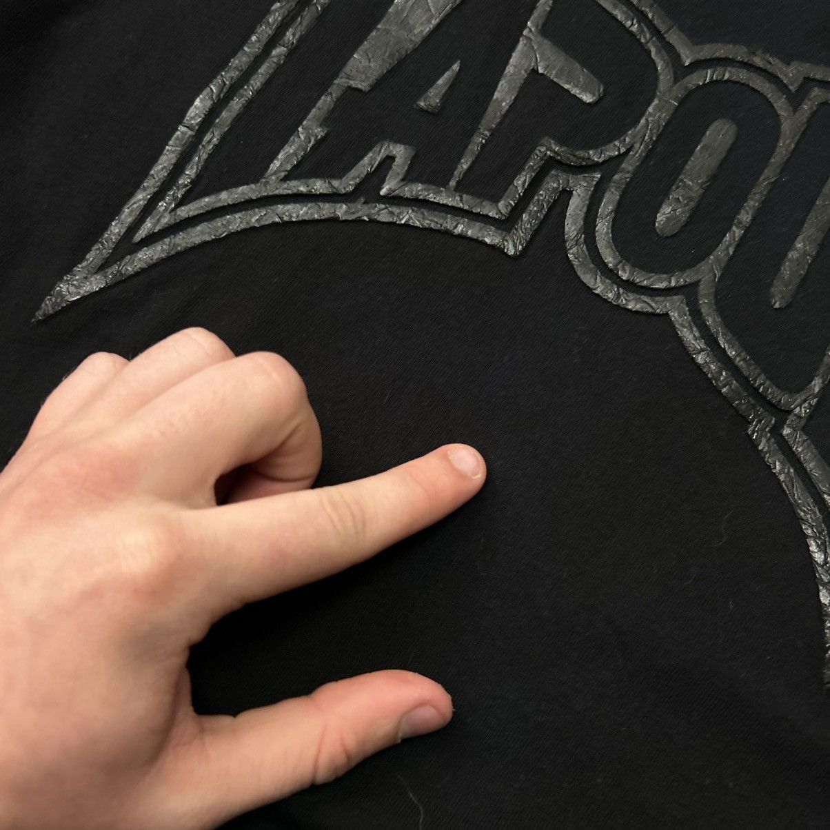 Tapout Mens Tapout Big logo Streetwear y2k skate tee size L Size US L / EU 52-54 / 3 - 4 Thumbnail